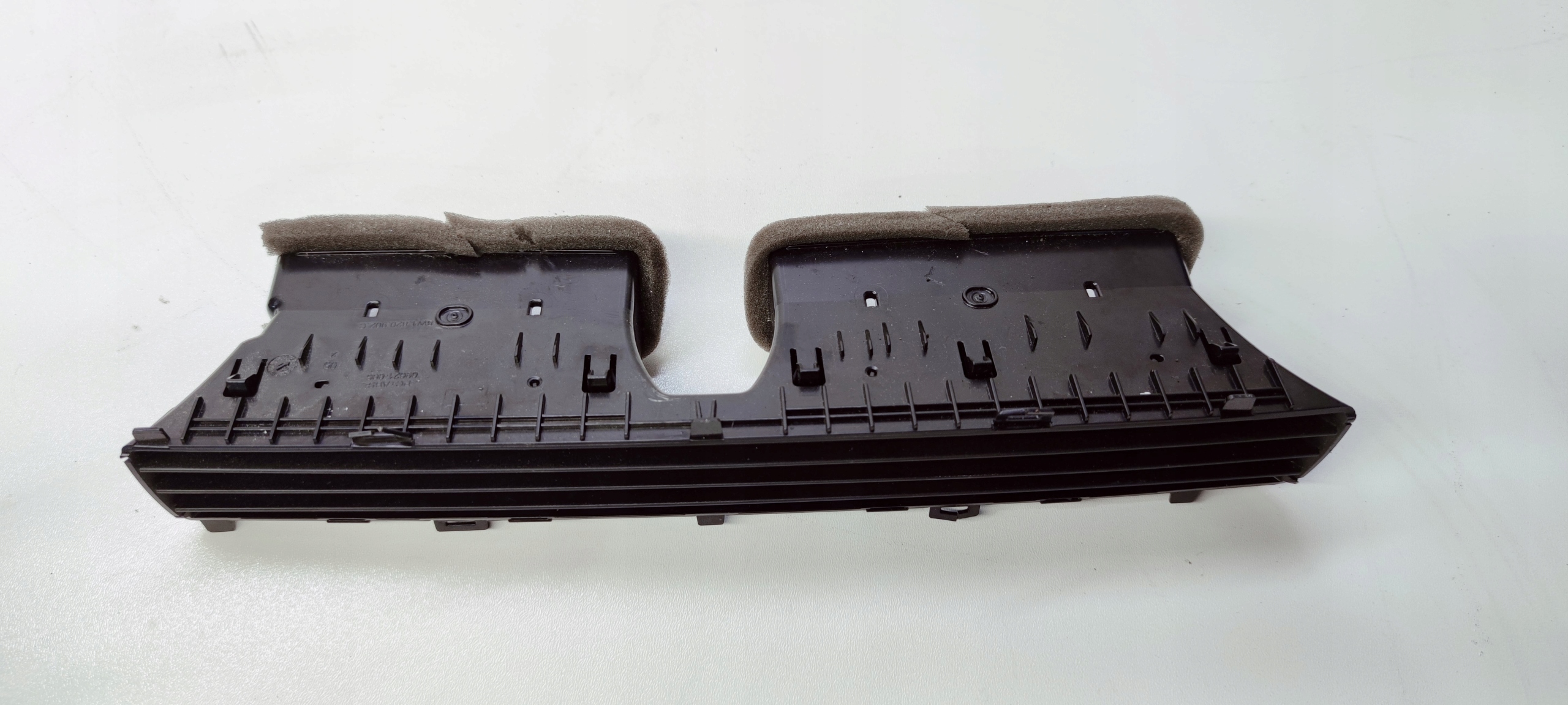 grid air conditioning devices AUDI A4 B9 8W1820902C