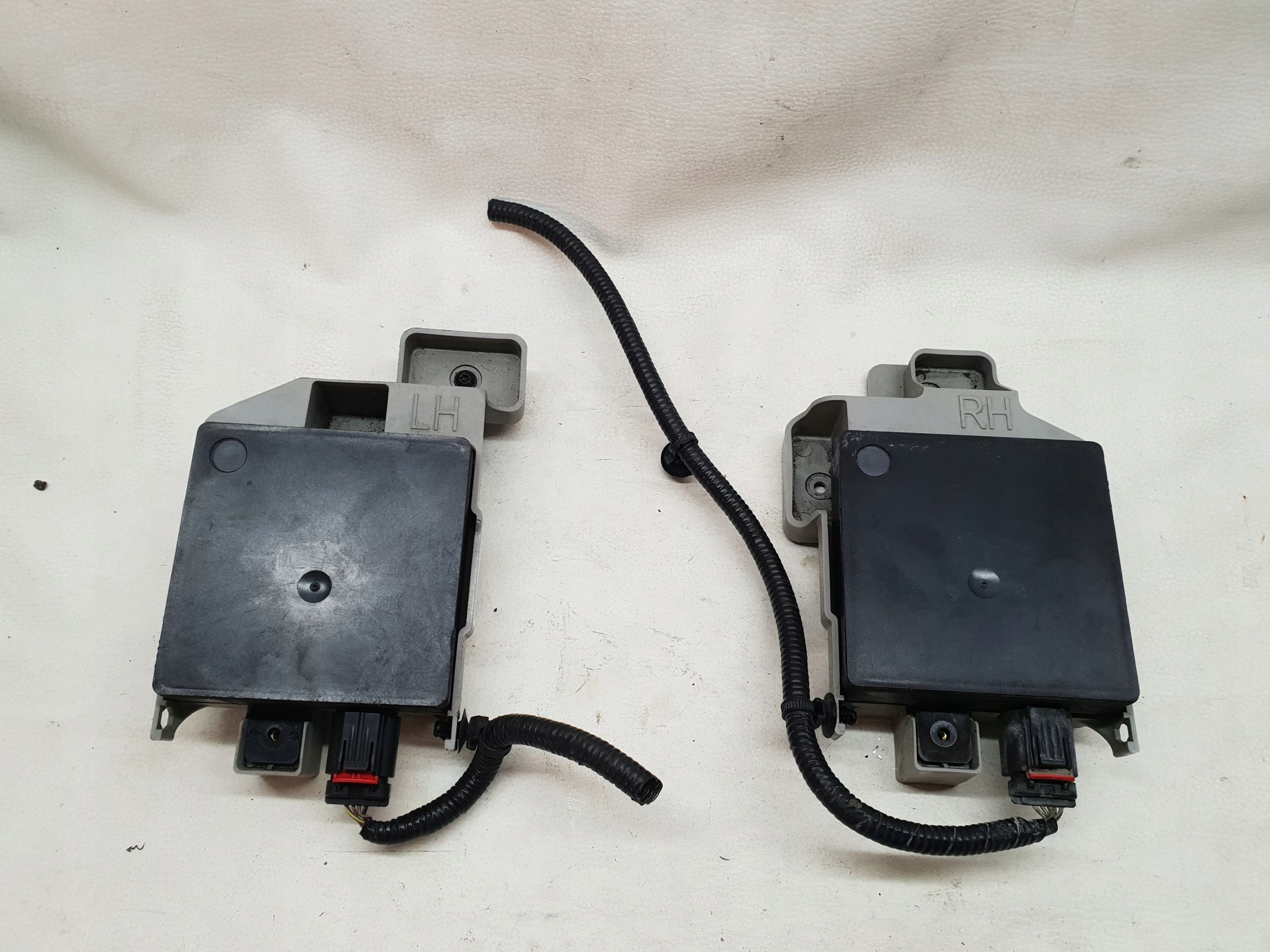 FORD MONDEO MK5 V 14-19 RADAR MODUŁ CZUJNIK MOCOWANIE TYŁ DS7T-14C689-ED