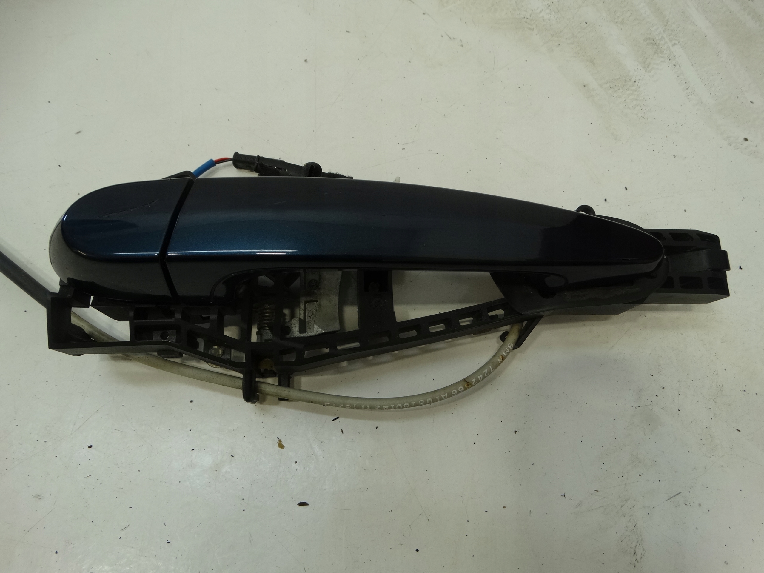 handle exterior door left rear part BMW 1 F20 2013R. 7242566