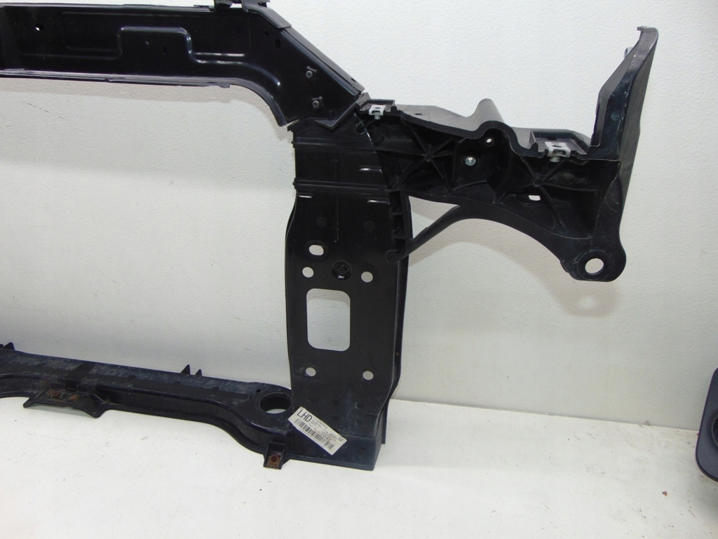 KIA SPORTAGE IV PAS PRZEDNI WZMOCNIENIE 64110F1000 Strona zabudowy przód