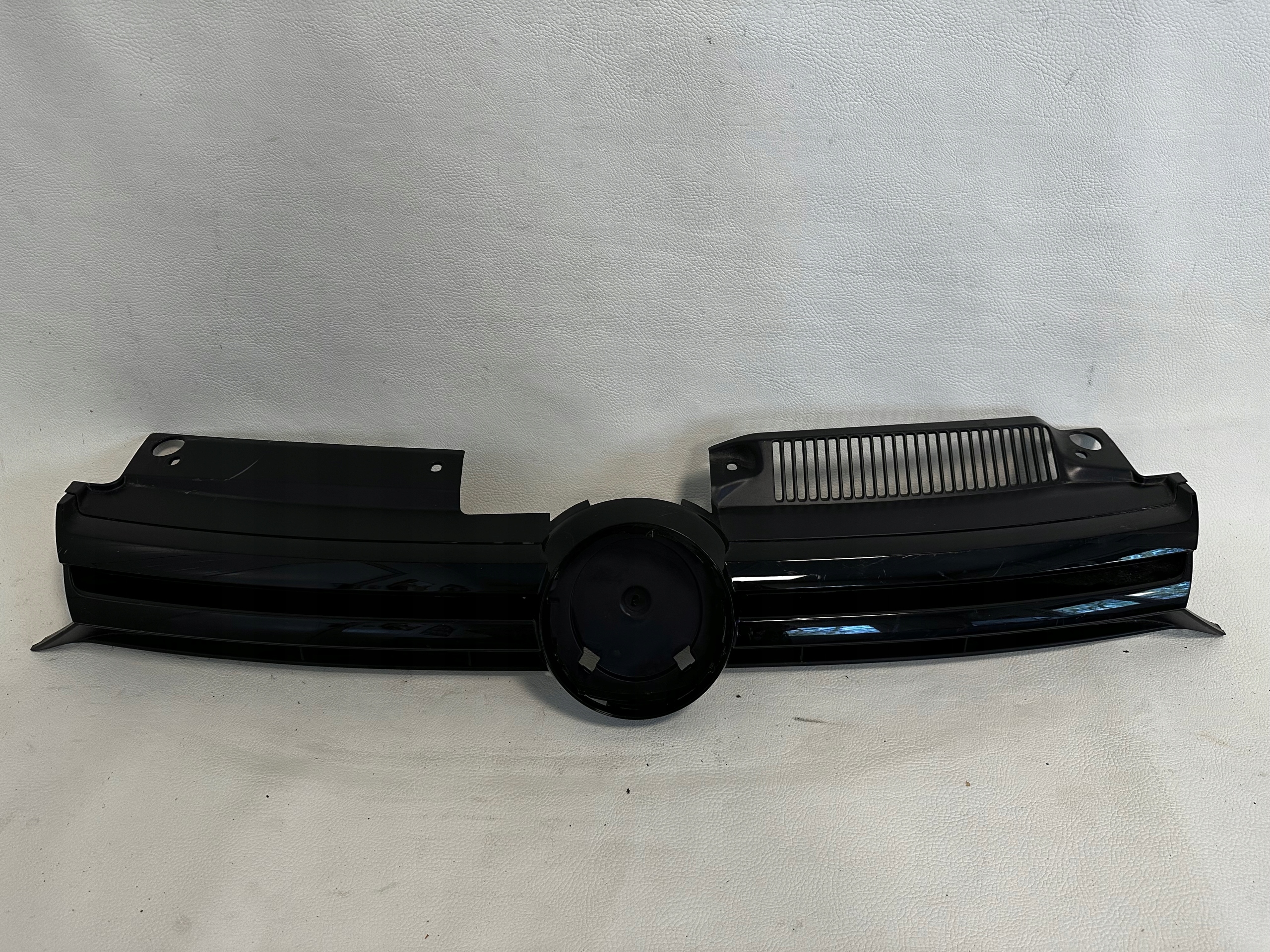 VW Golf Vi 5K9 grille radiator grill
