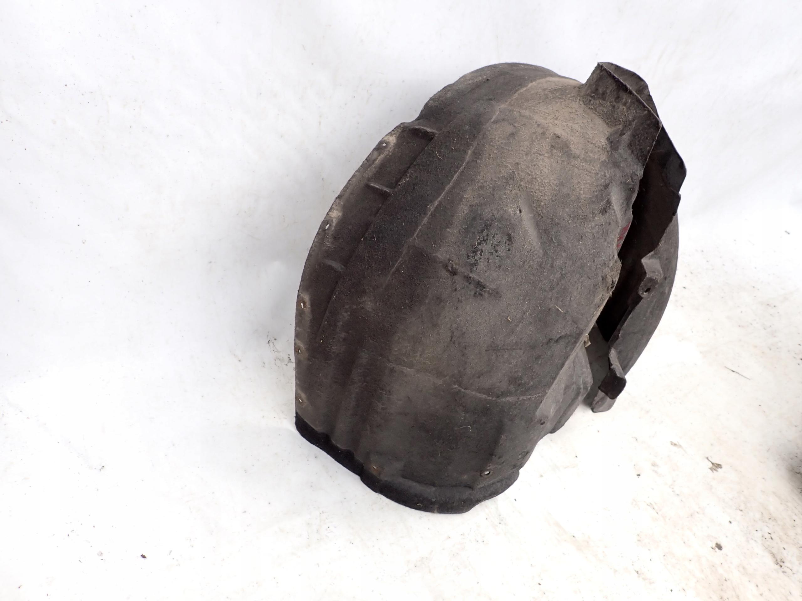 VOLVO XC60 and 1 08-17 mudguard front front right