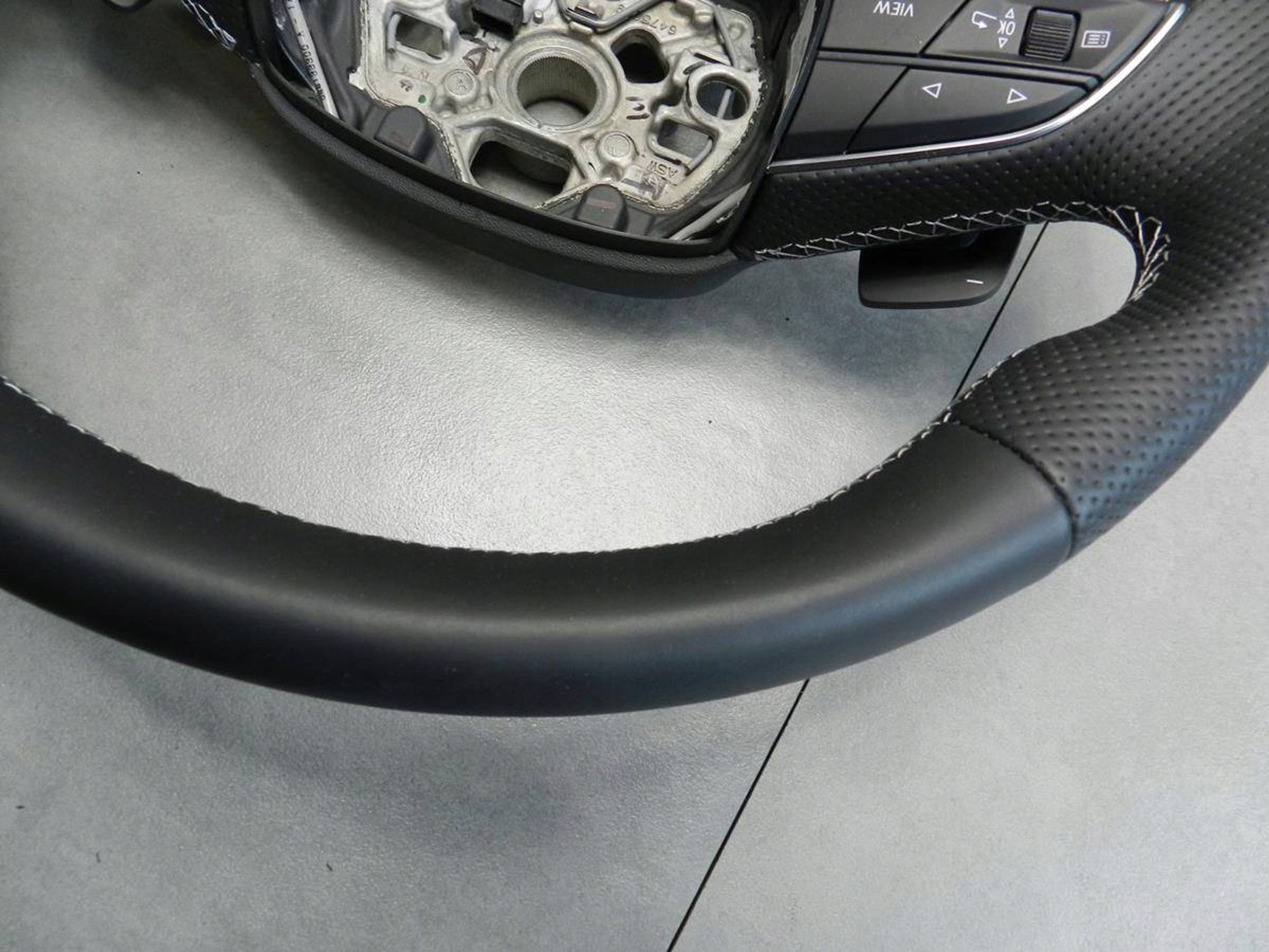 Audi S3 8Y 2021 steering wheel, leather multi 8Y0419091H with shifting