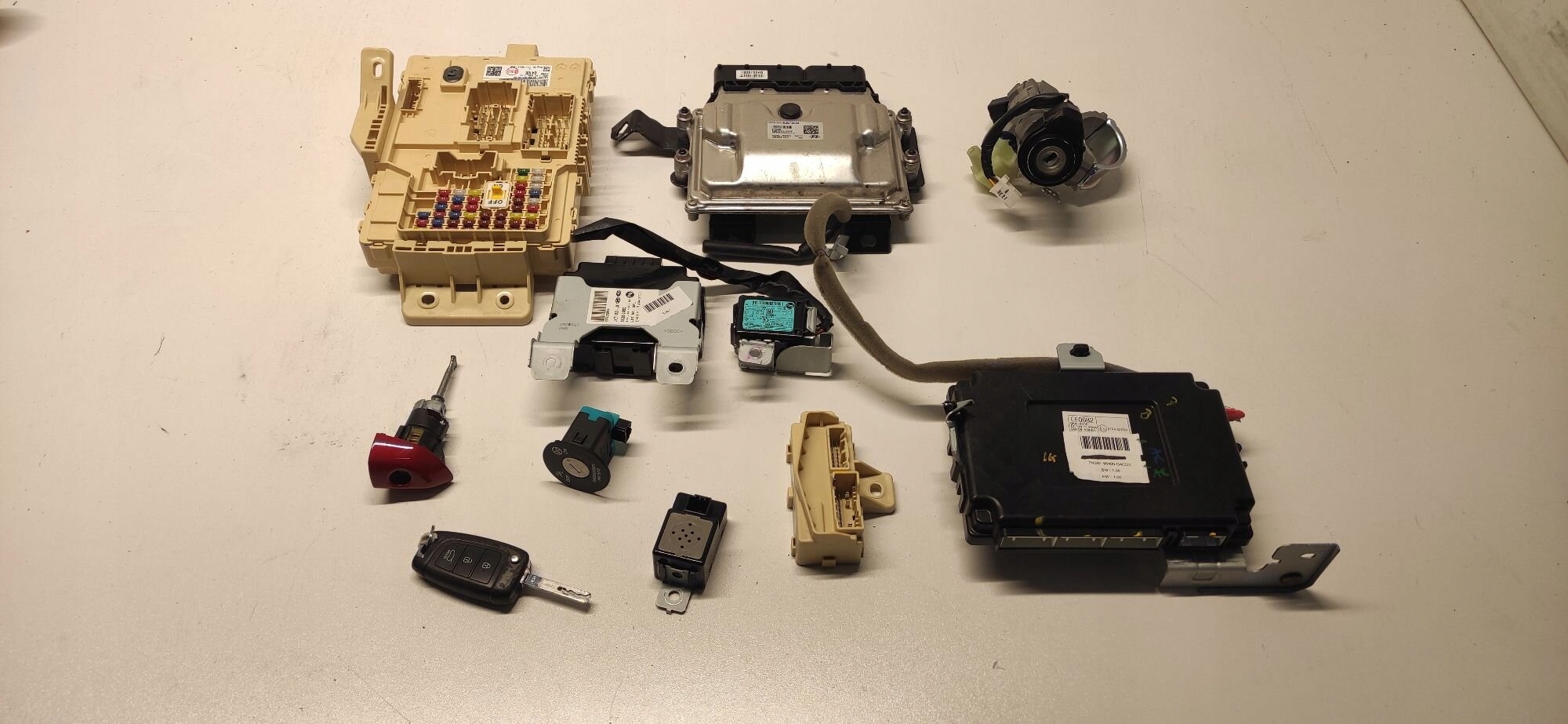 HYUNDAI I30 III 1.4 T-GDI control unit computer of the engine module 39199-03AG0