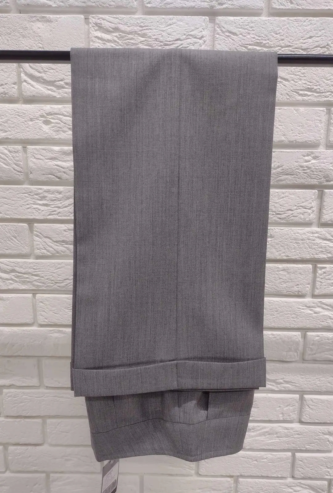 MEWA ELEGANCKIE SPODNIE DAMSKIE PROSTA NOGAWKA SZARY 42 Kolor szary