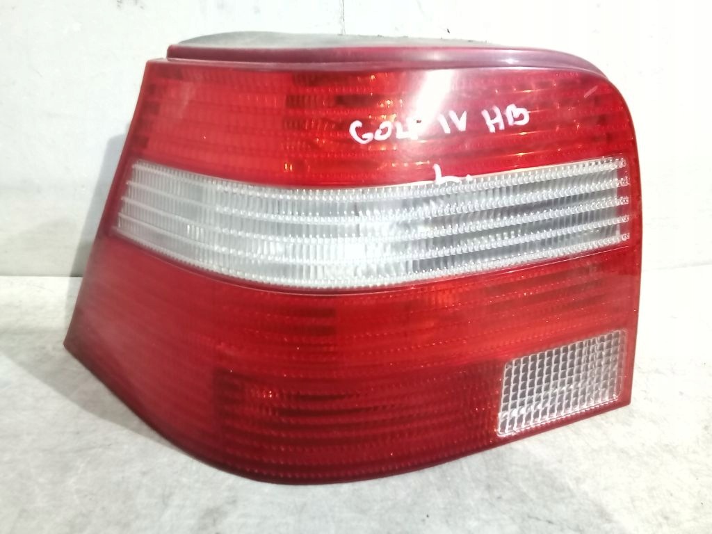 VW Golf IV 4 HB licht links heck hinten