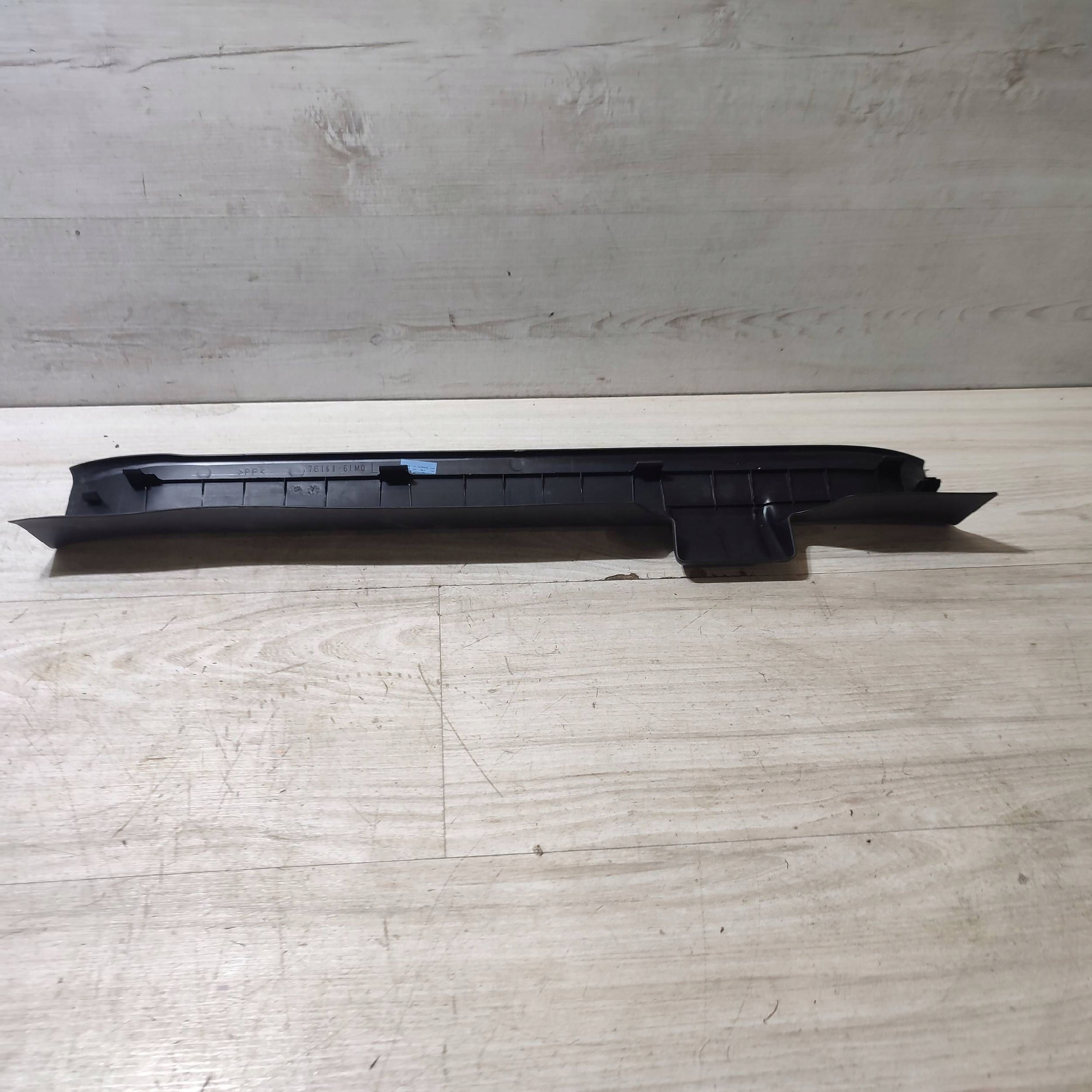 cap threshold door przednich front left Suzuki Vitara (LY) 7616161M0