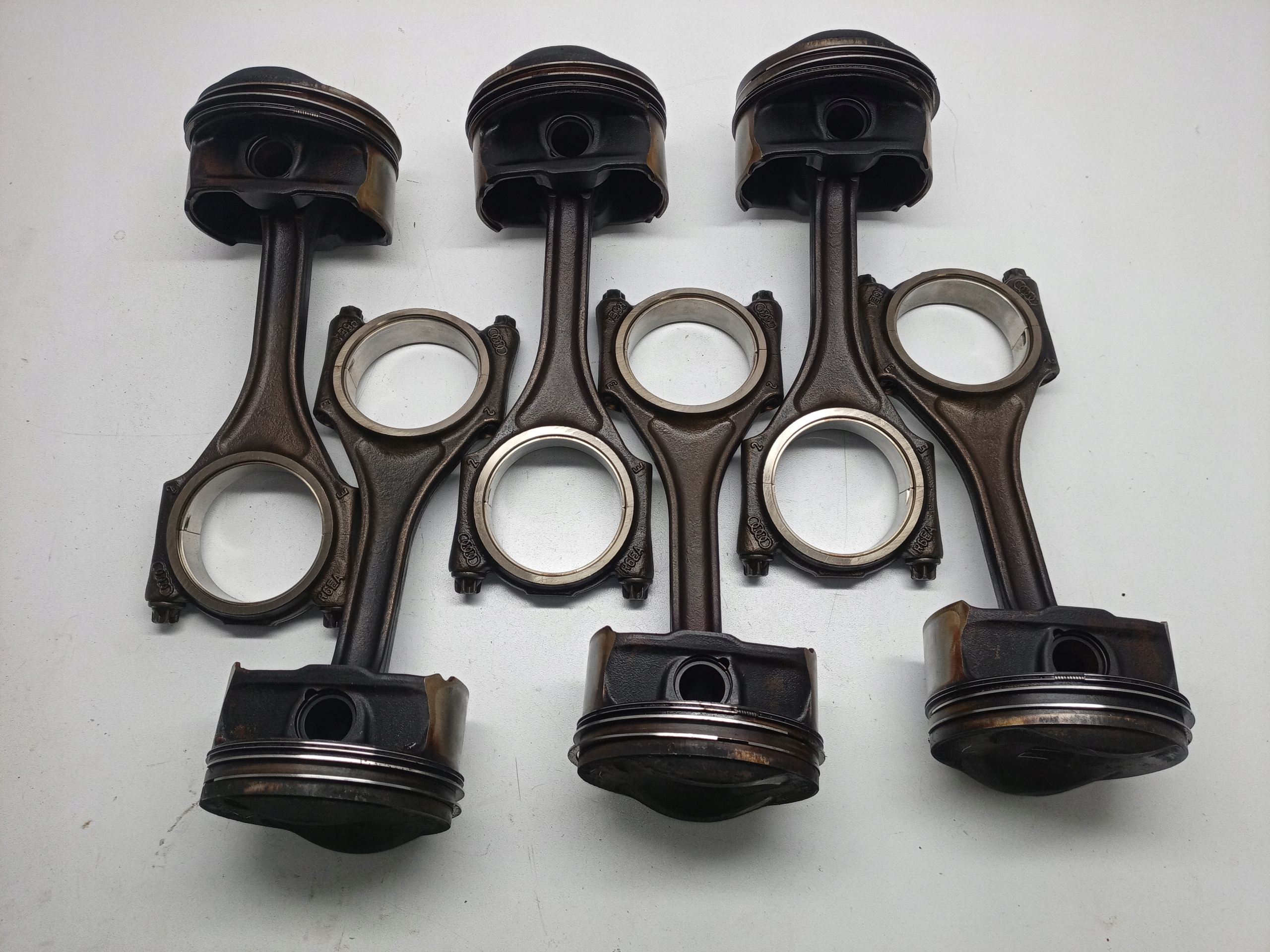 Шатуны с поршнем AUDI A4 A6 Q5 3.2 FSI Inch R6EA