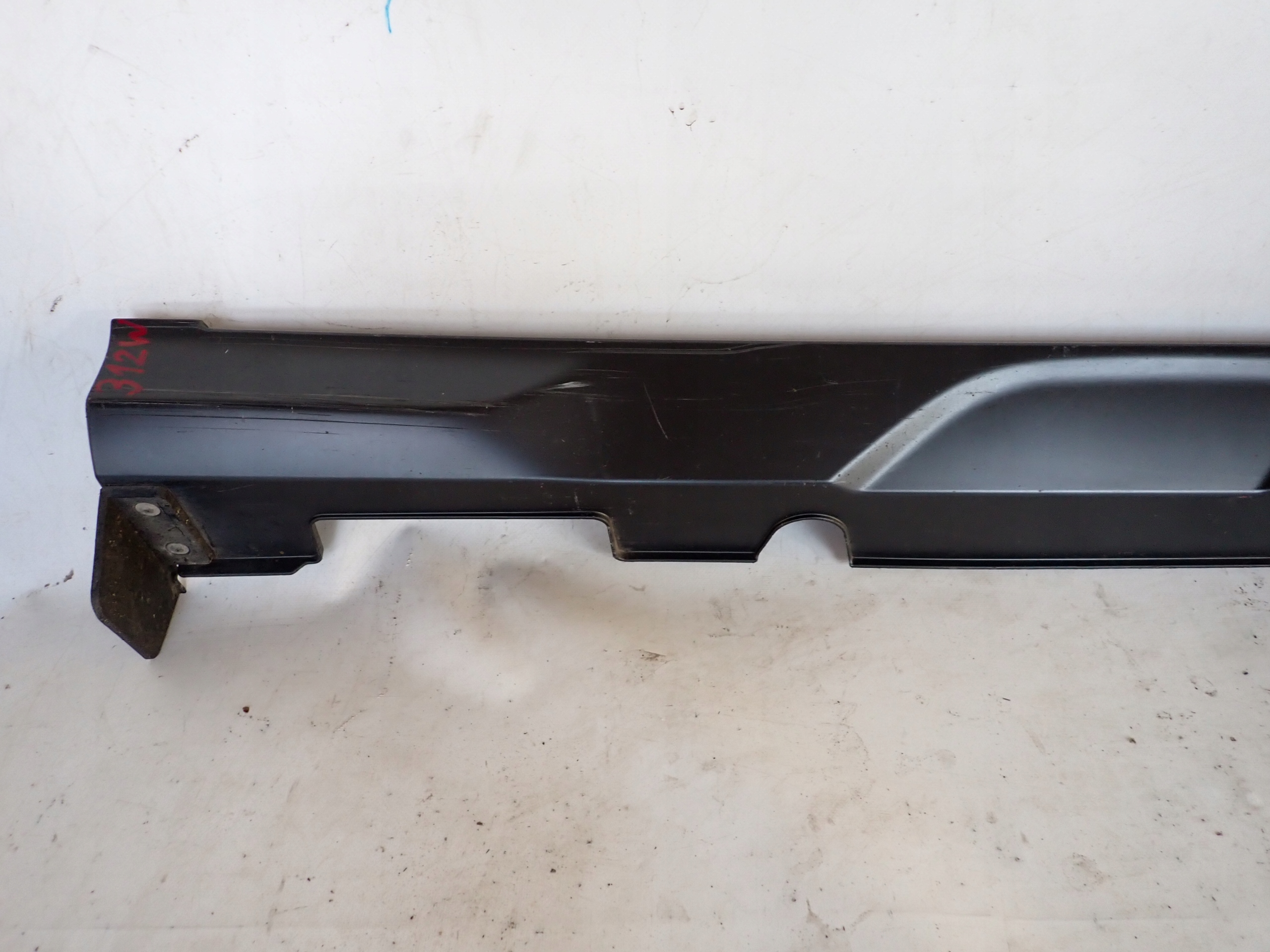 HYUNDAI KONA 17- moulding threshold right threshold right