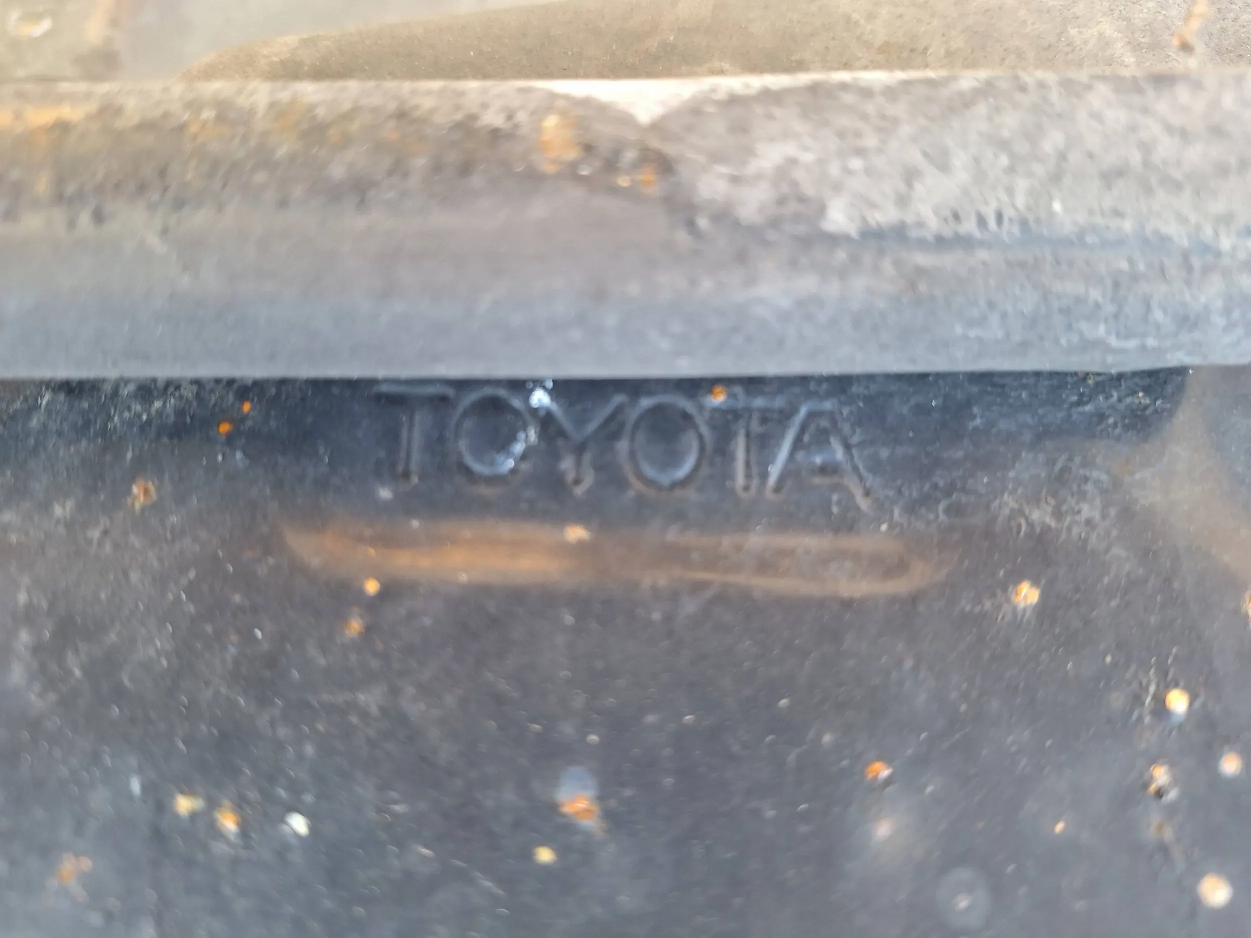 cofano Toyota Yaris e 99-05