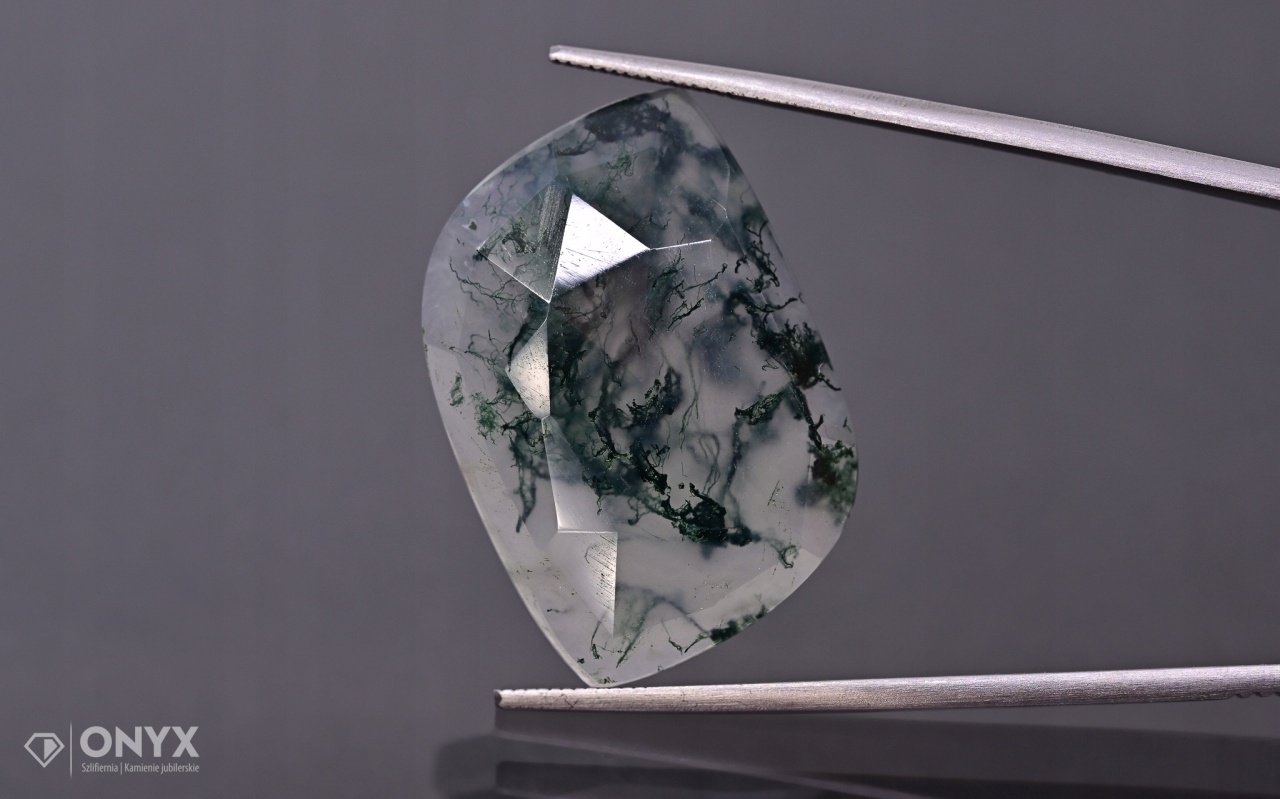 Achát mšice fazetovaná nepravidelná rozeta 27x20