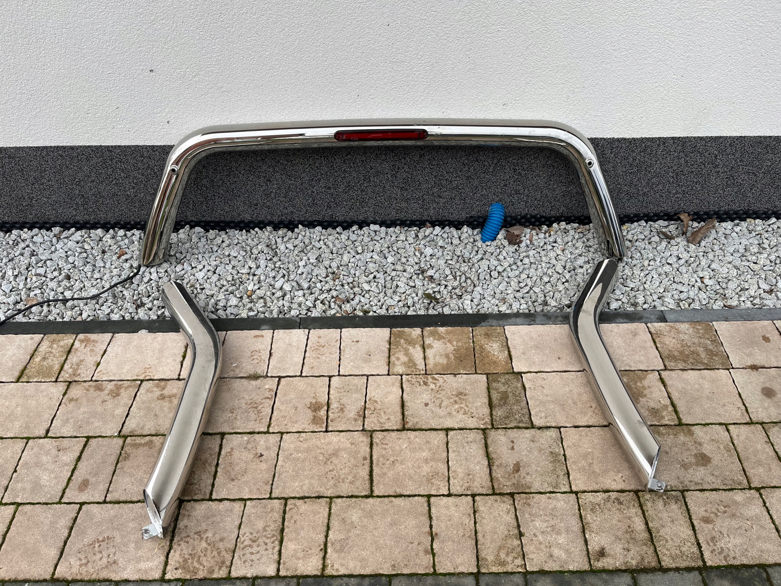 Nissan Navara Mountain Top