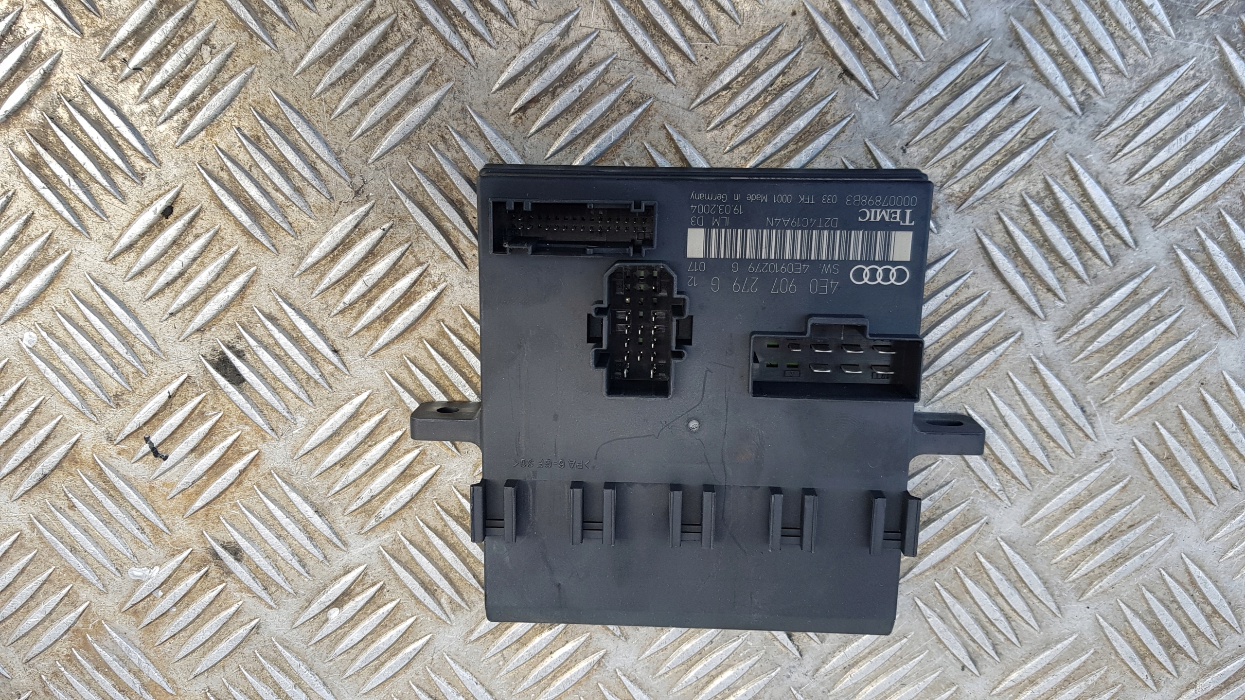 AUDI A8 D3 comfort control unit 4E0907279G
