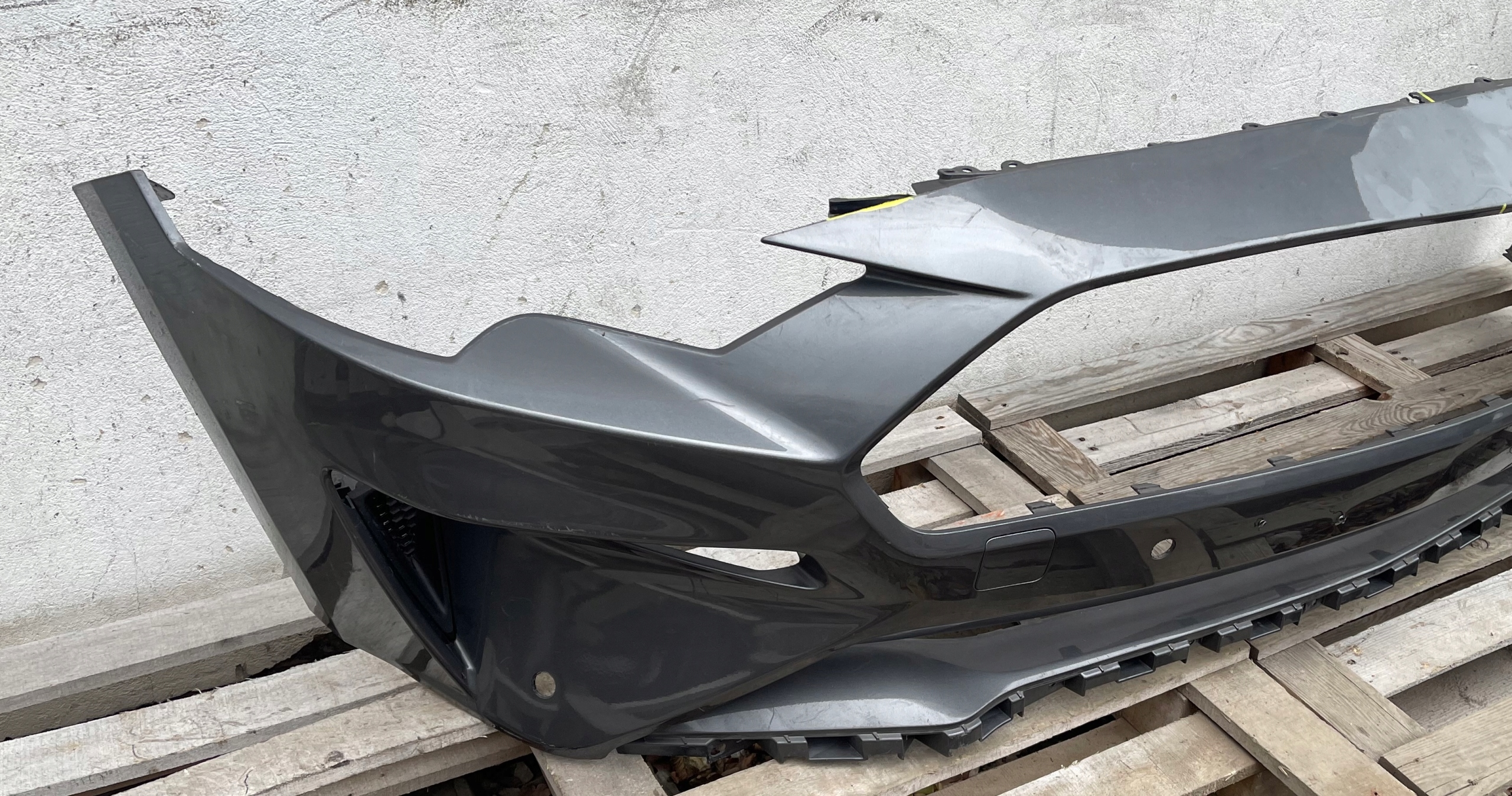 FORD MUSTANG VI GT LIFT 2018 - bumper front front below PDC