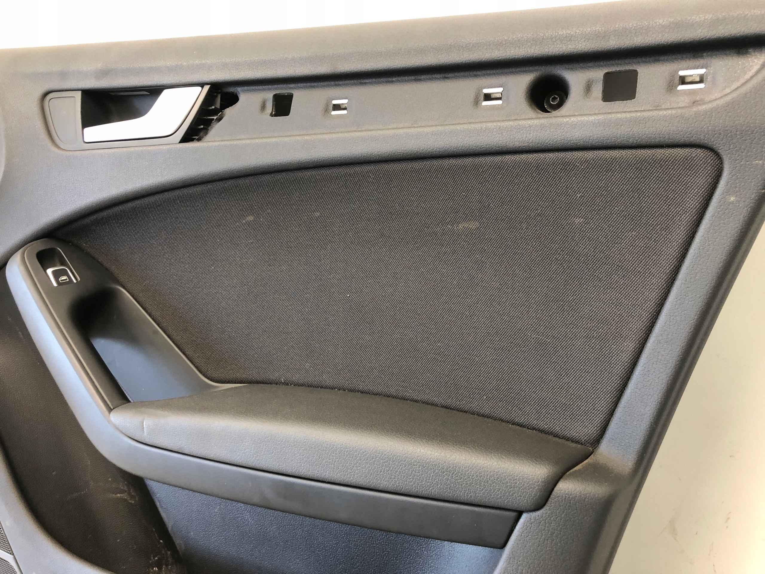 side door right front AUDI A4 B8 8K1867106