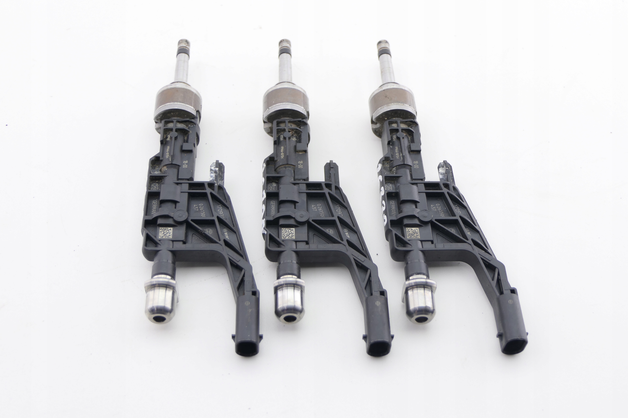injector BMW 2.0 3.0 MINI 1.5 0261500437