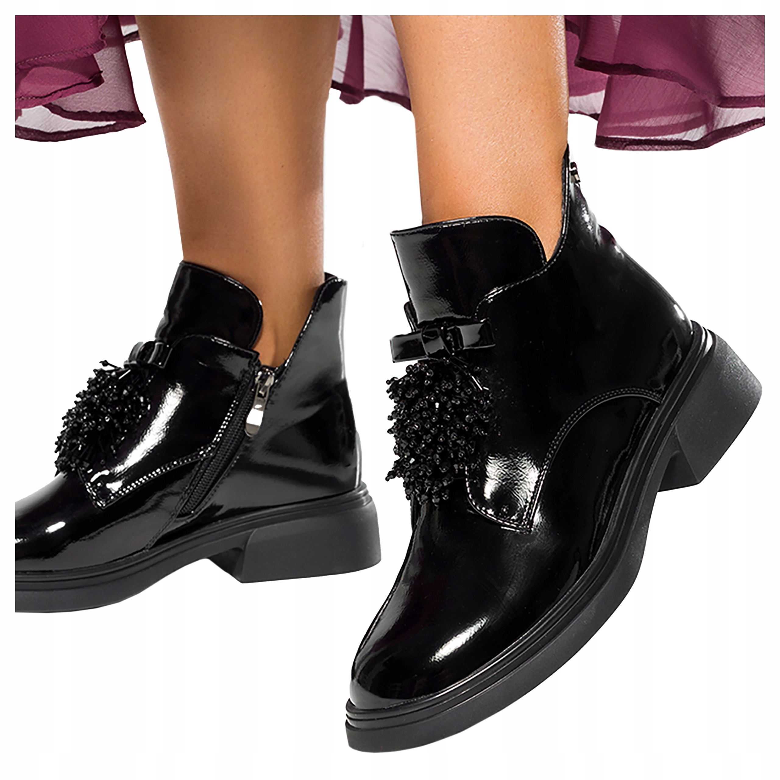 Černé Lakované Dámské Kotníkové Boty Na Širokém Podpatku S Módními Výřezy vel. 36