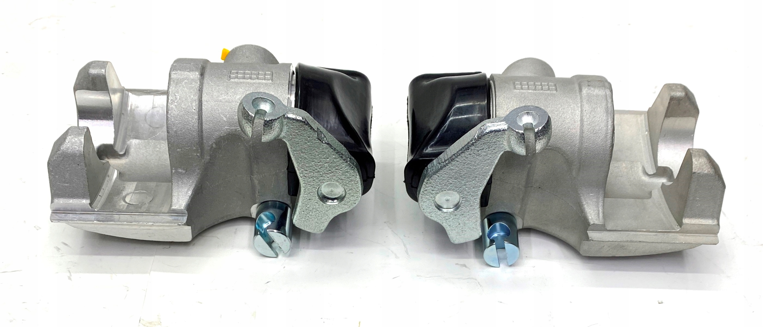 ZACISK HAMULCOWY ZACISKI FSO FIAT 125p POLONEZ tył 2 szt Nowe