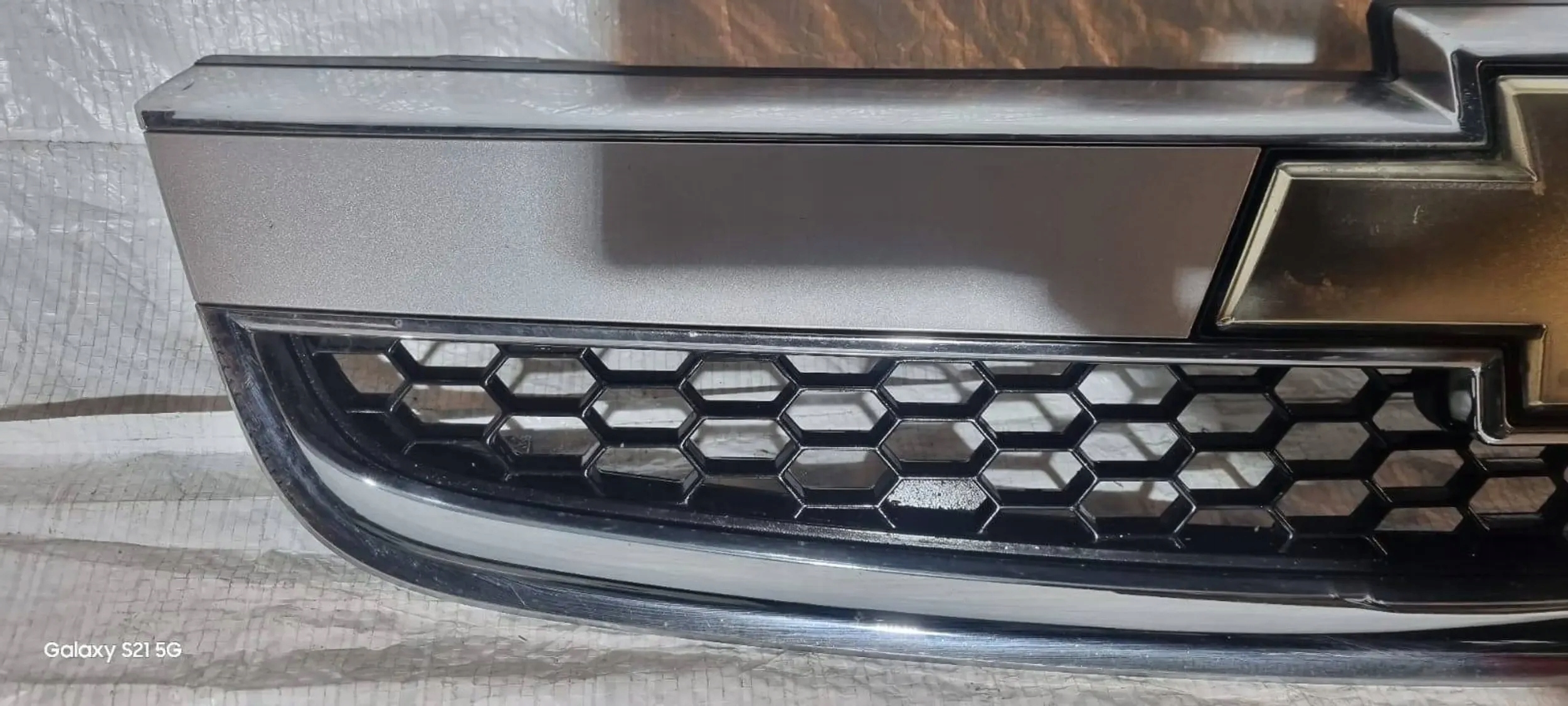 решетка радиатора Chevrolet CAPTIVA