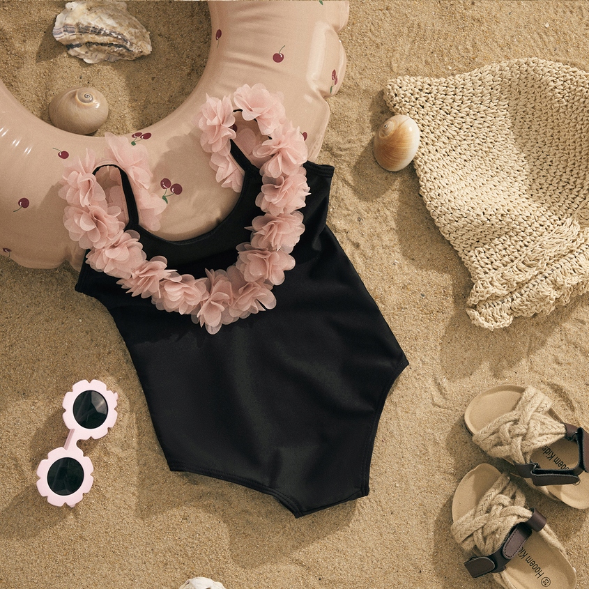 STRÓJ KĄPIELOWY KWIATY RÓŻ HIT Wiek dziecka 4 lata +