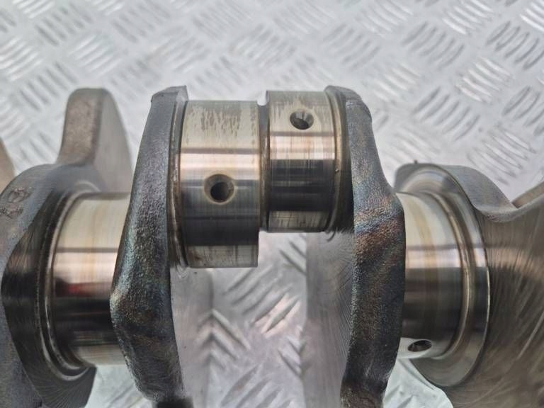 crank Mercedes E350 W212 R27205 M272.977
