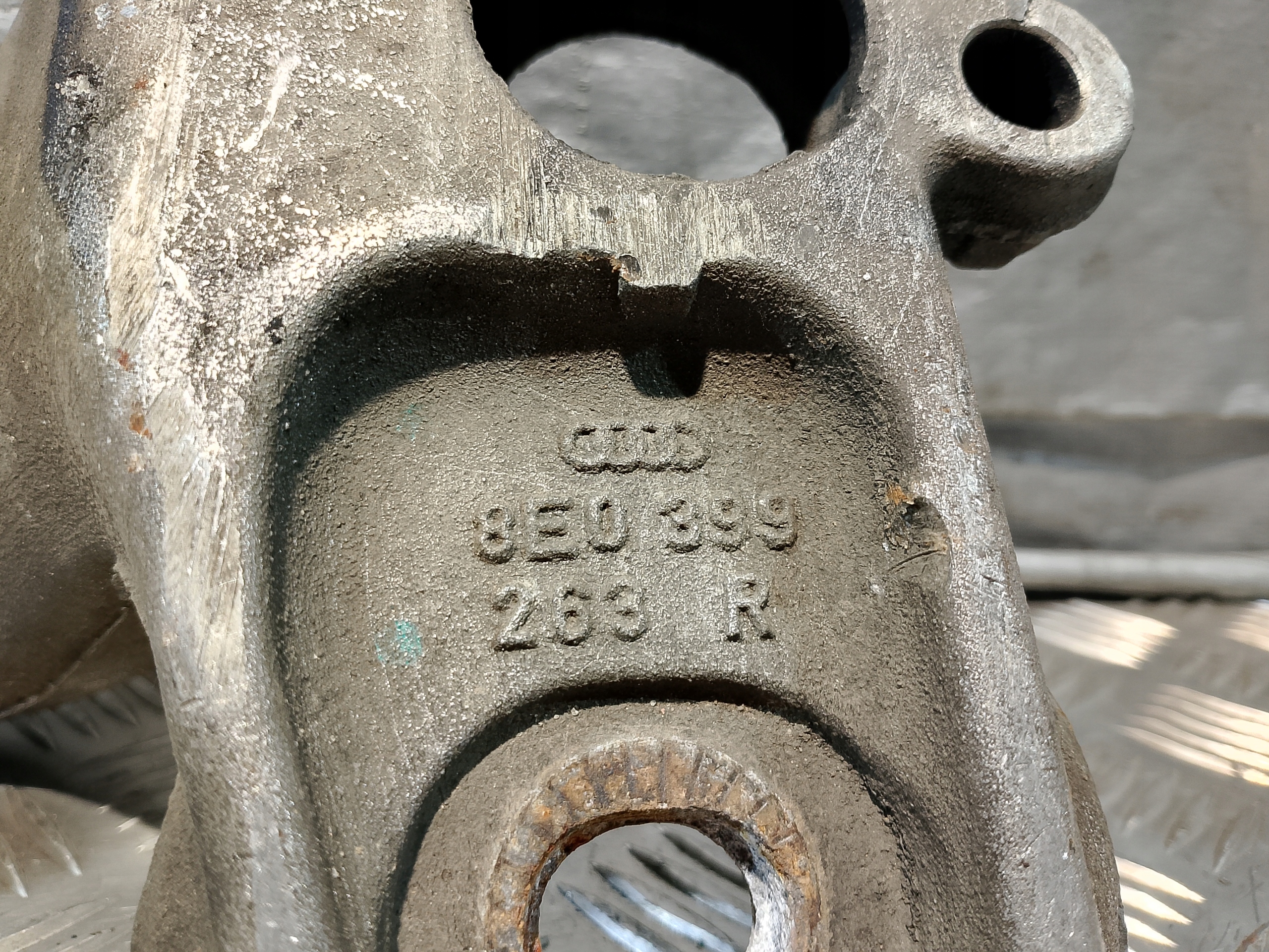 supporto Supporto cambio ingranaggi AUDI A4 B6 OE 8E0399263R