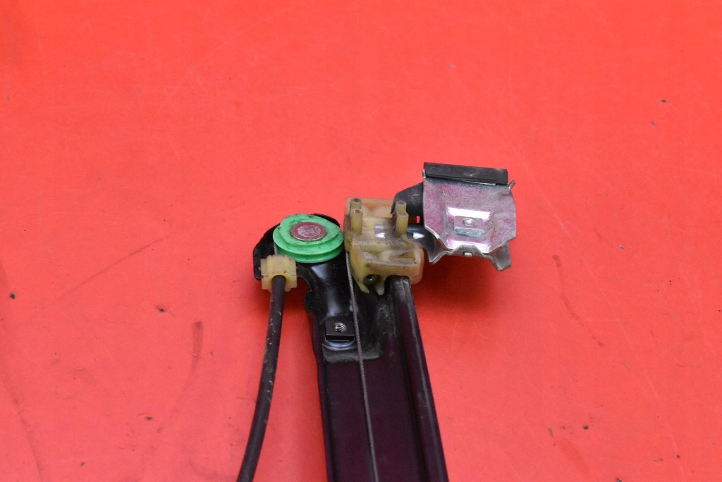 window regulator left front EU 1P0837401B SEAT LEON 2 II 5D HB LIFT 09-12