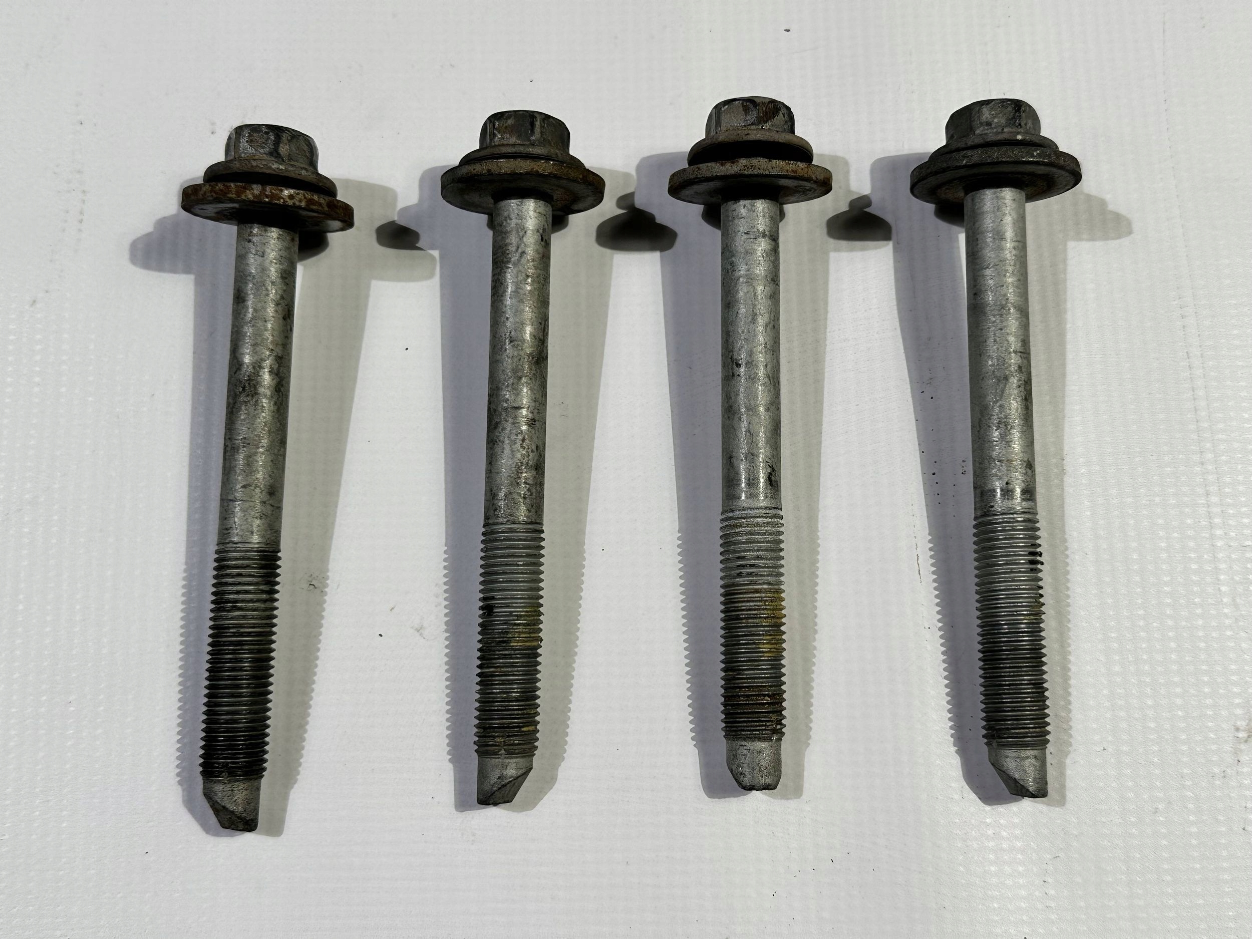 Schrauben sanek belki Achsträgers heck hinten Ford Flex 2013+