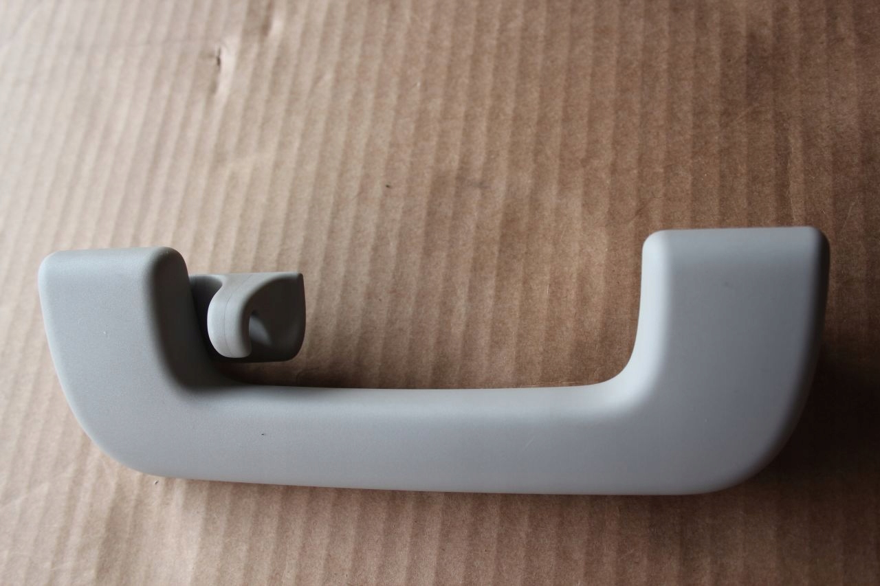 RĄCZKI PODSUFITKI VW TOUAREG III Producent części Volkswagen OE