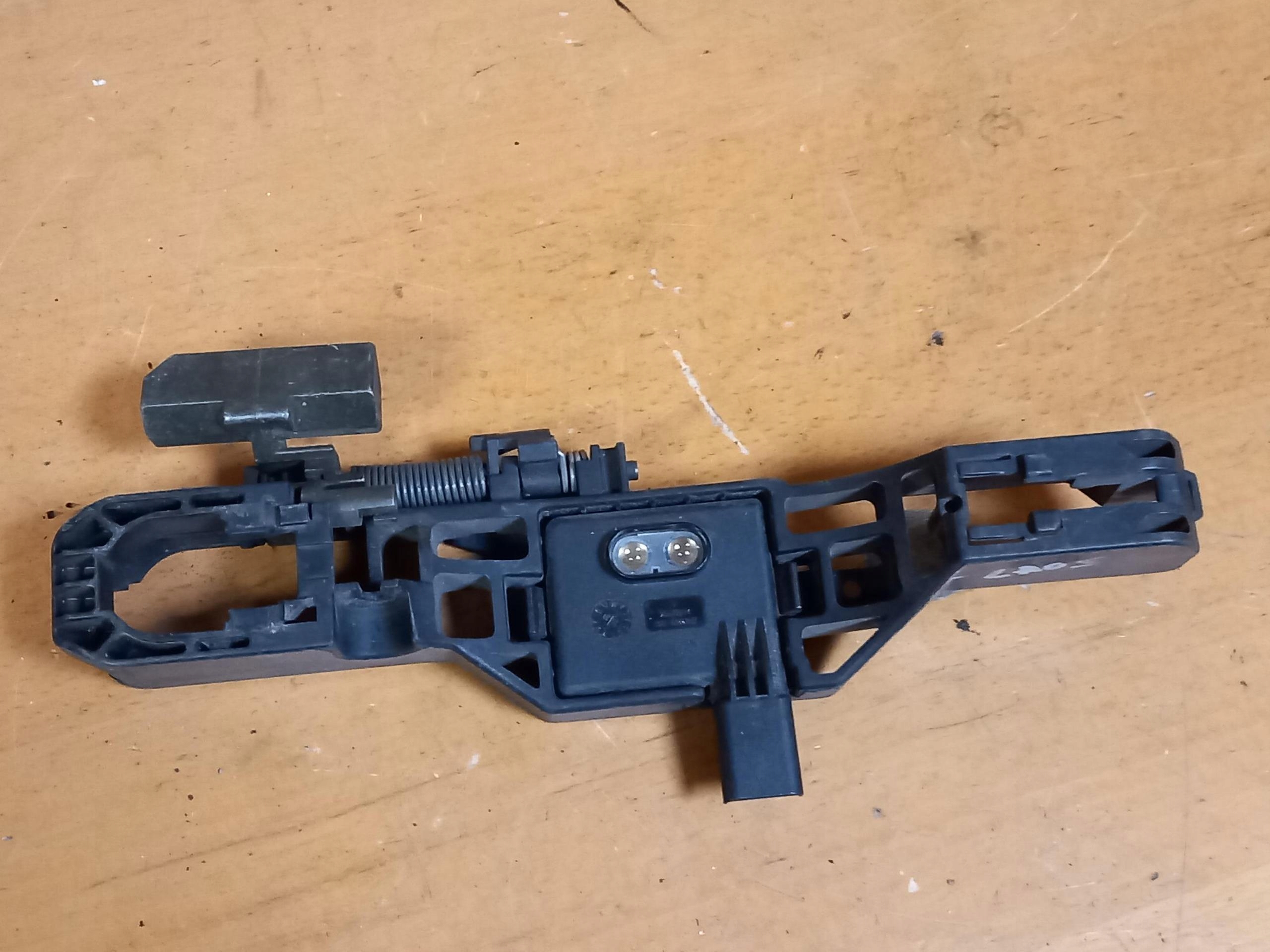 WKLAD handles sensor right front RENAULT ESPACE IV 8200008431 02-14