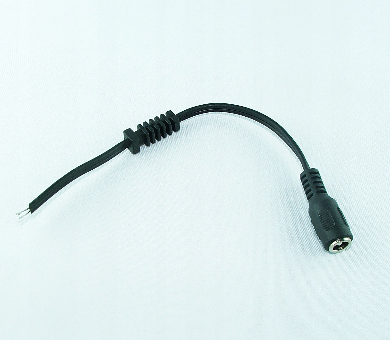

Gniazdo DC 2,5mm/5,5mm Z Przewodem 15cm