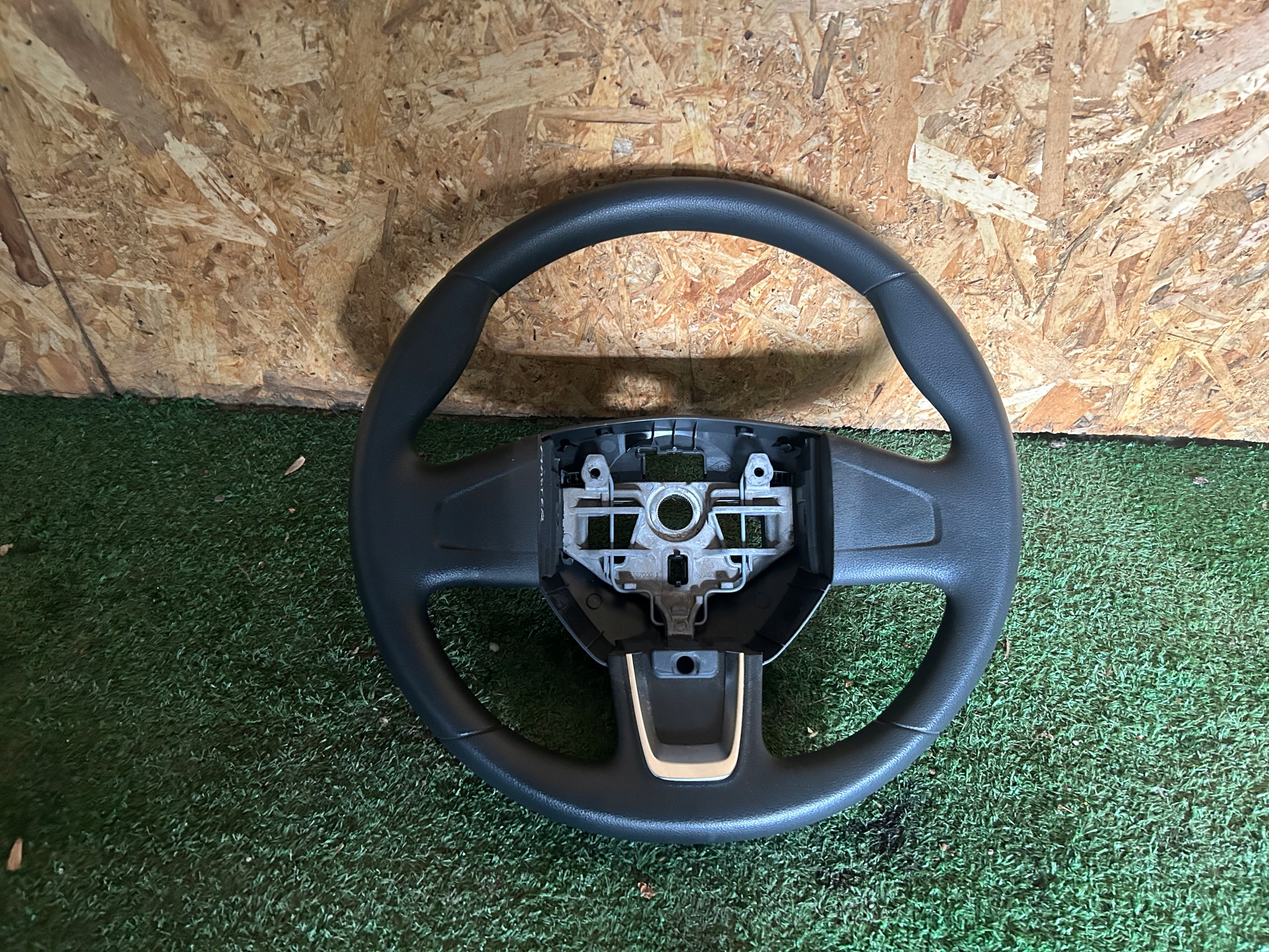 КЕРМО RENAULT MASTER IV84001101r НОВЕ