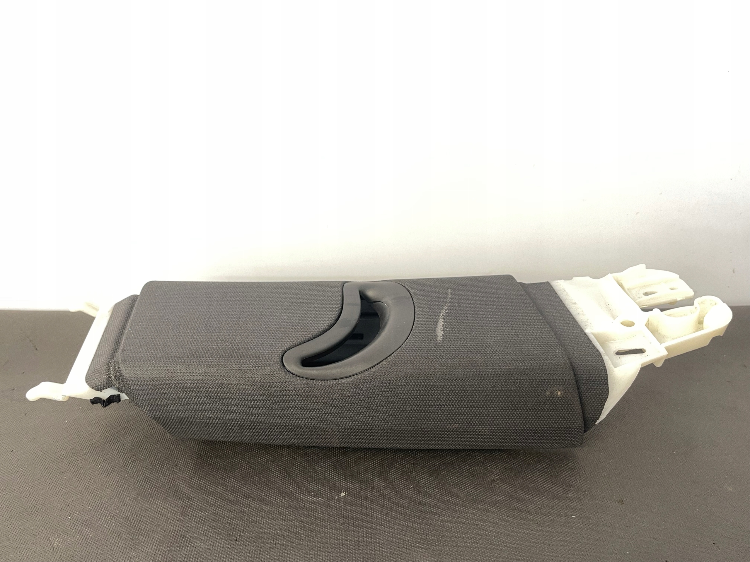 AUDI A5 8T covers SLUPKA B right 8T0867244A