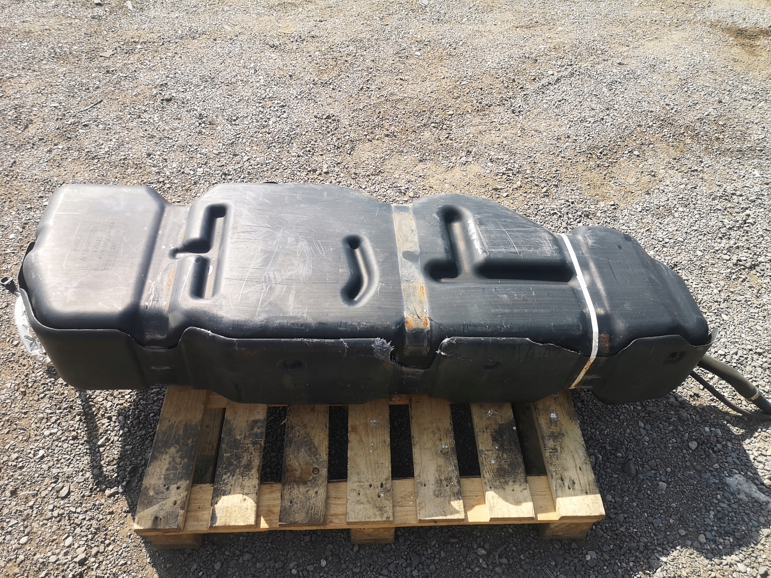 feed pump tank tank Ford Expedition III
