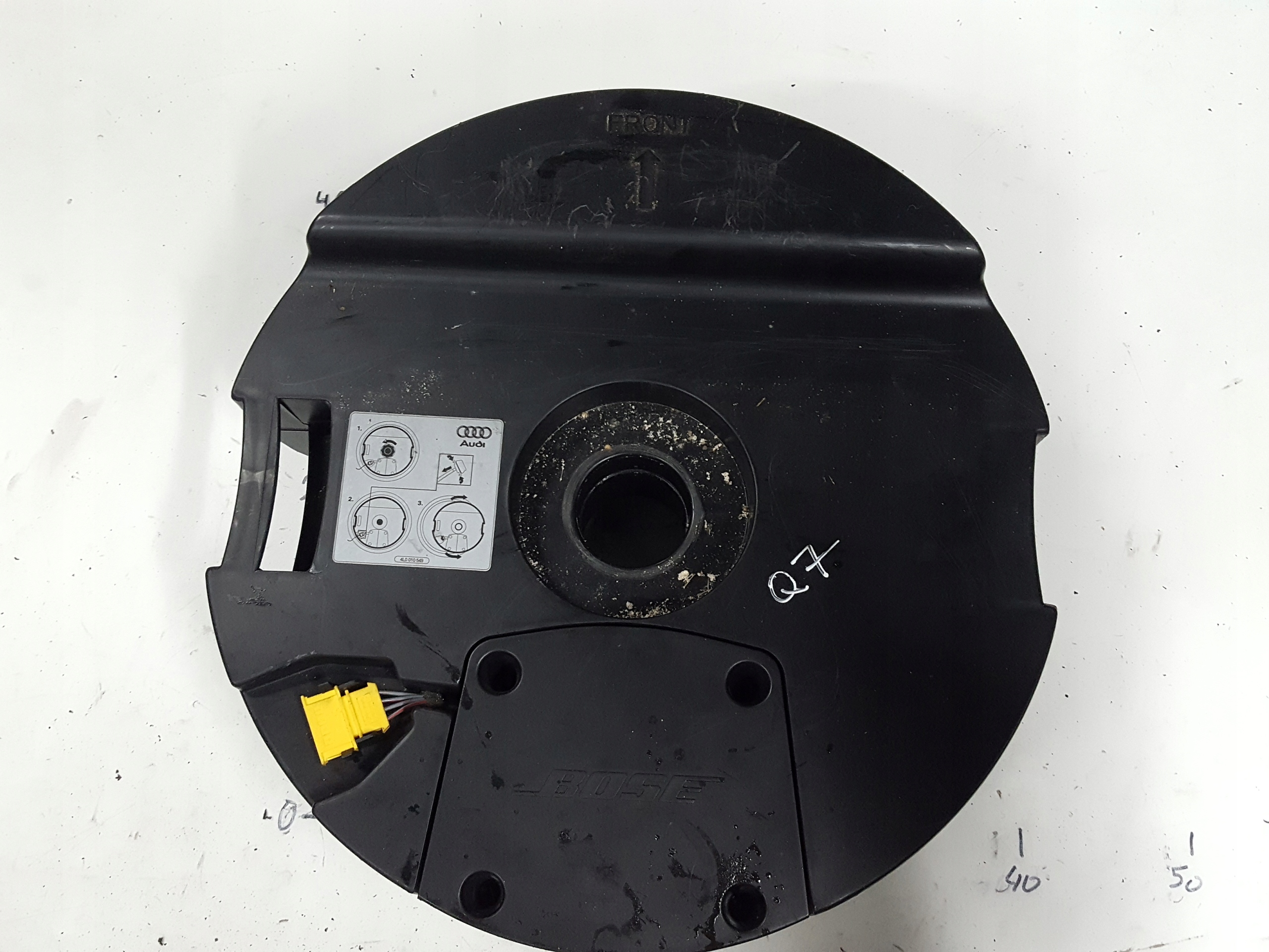 AUDI Q7 4L 0509r SUBWOOFER GŁOŚNIK BOSE 4l0035382b za 230 zł z
