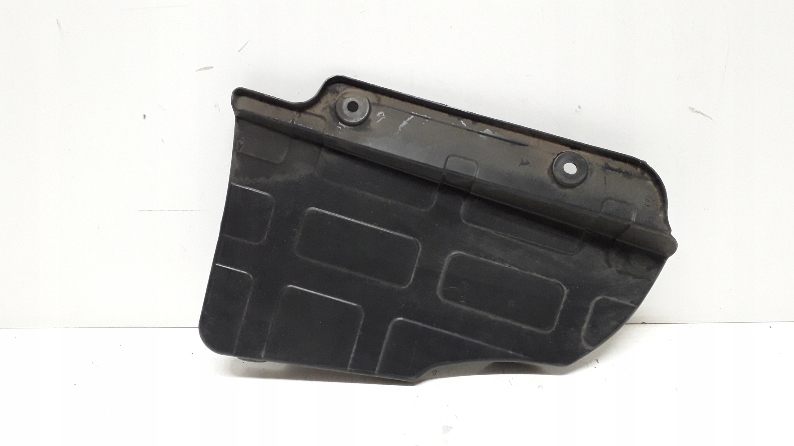 ELANTRA 6 VI 16- OSŁONA POD ZDERZAK PRAWY TYŁ