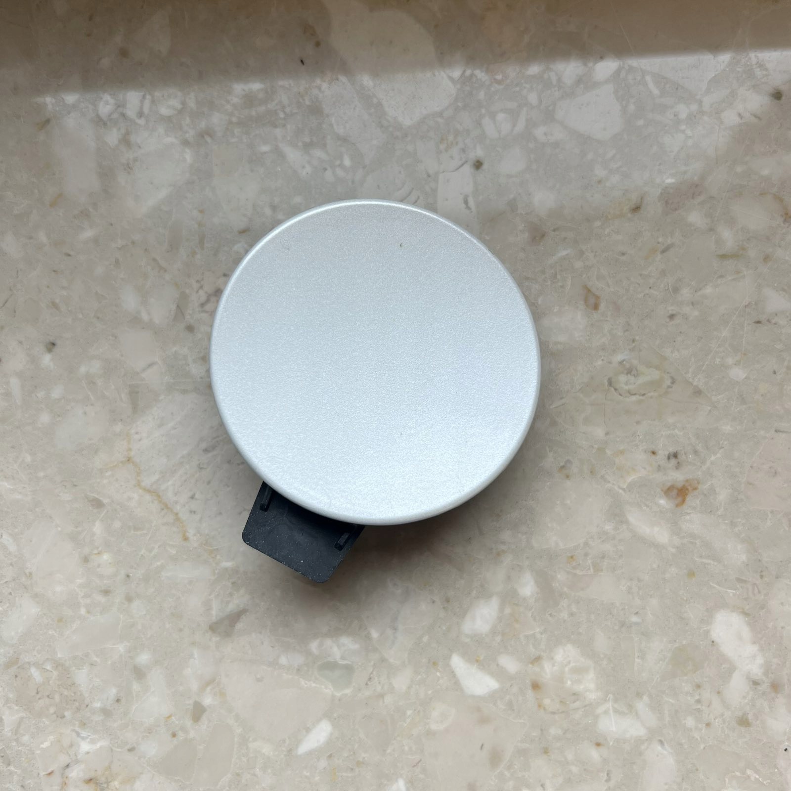 Tesla Model Y lift Juniper 25- abschleppöse vorne vorne 194019100D