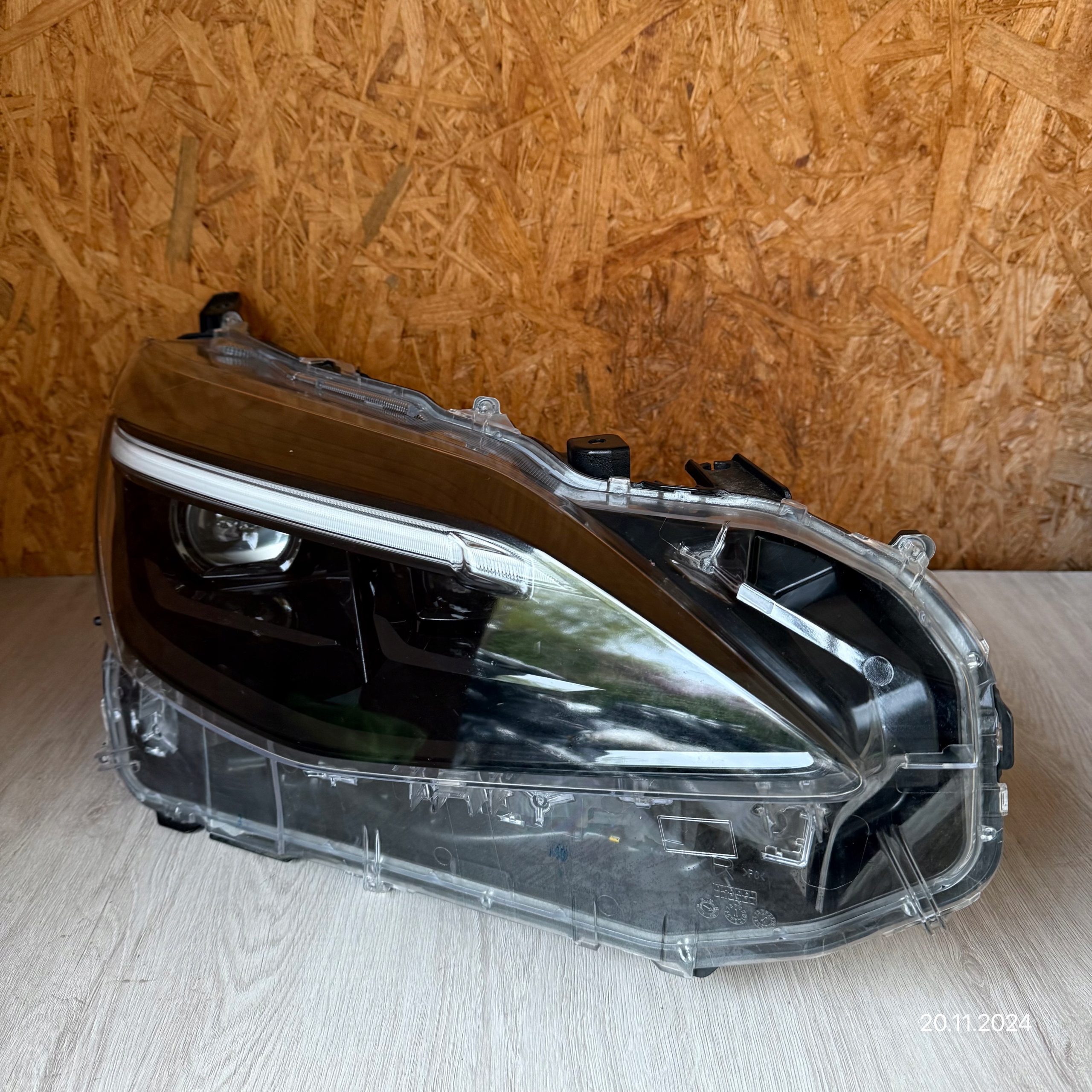 light left right lights front KOMPLET TOYOTA YARIS CROSS FULL LED