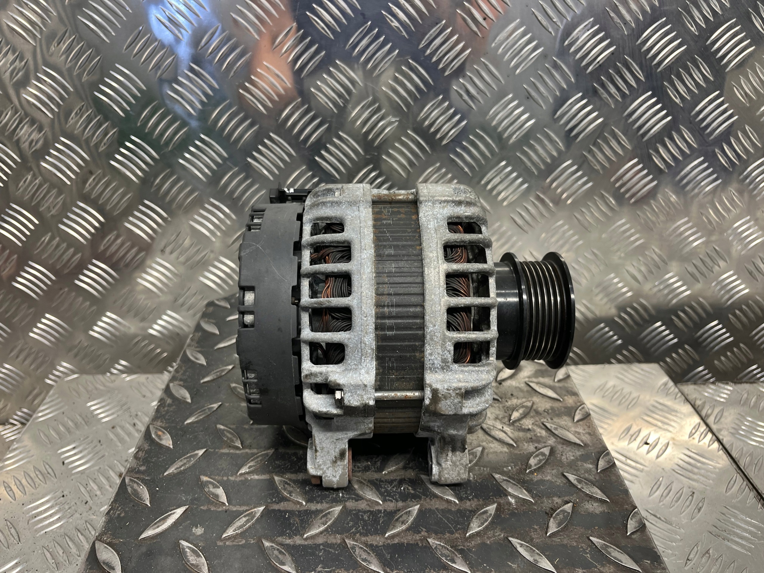 alternator VOLVO XC90 II 30659580