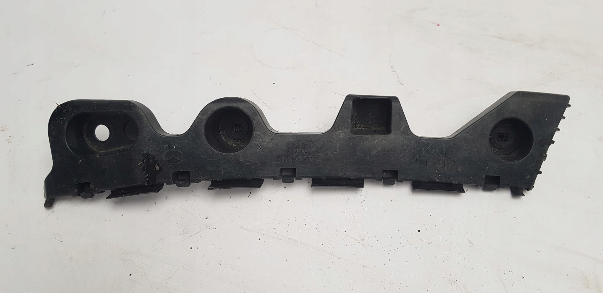 MAZDA CX5 e 1 12- Supporto staffa Paraurti posteriore Destra