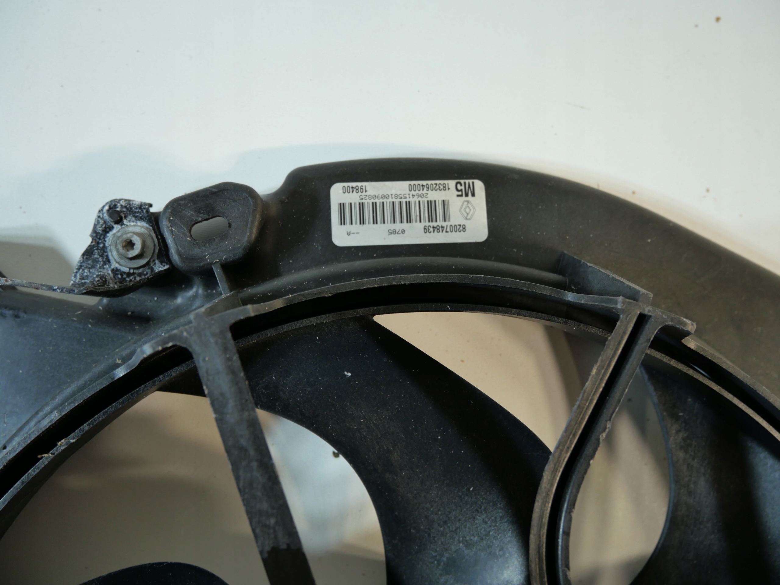 RENAULT CLIO III ventilátor vrtule chladiče 8200748439