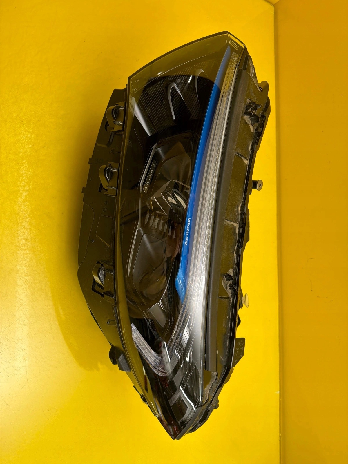 light left Mercedes EQA EQB W243 Full Led Performance A2439068900