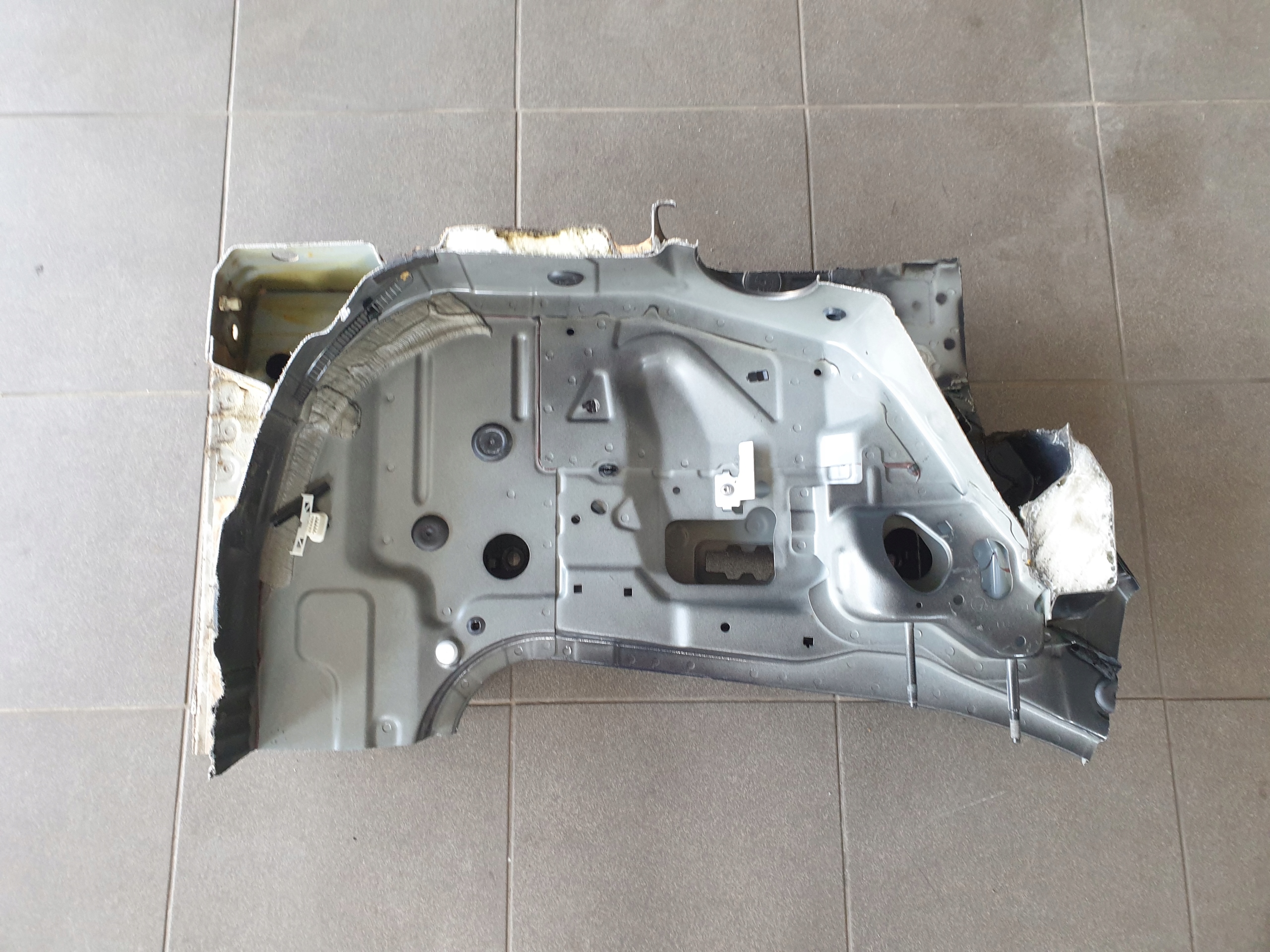 pillar DRZWIOWY threshold quarter BMW 1 F20 2014- right