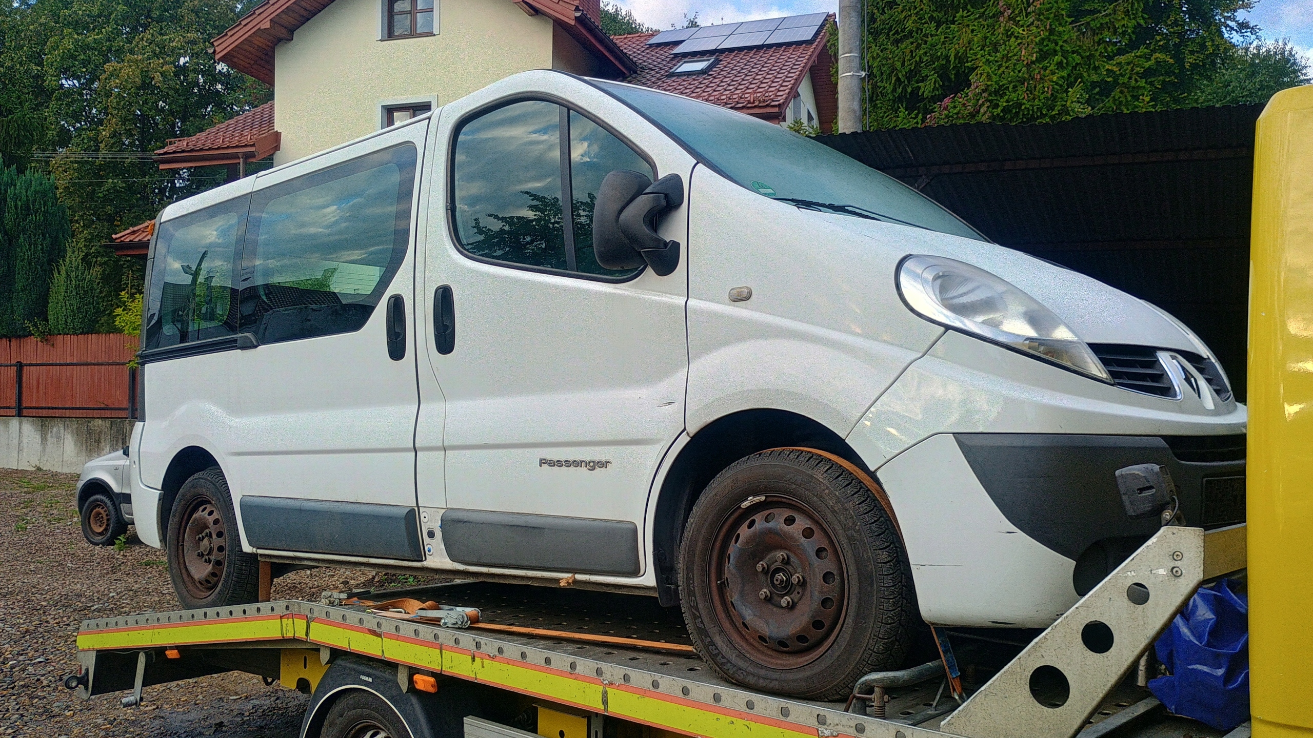 RENO TRAFIK OSOBOWY z windą-Automat