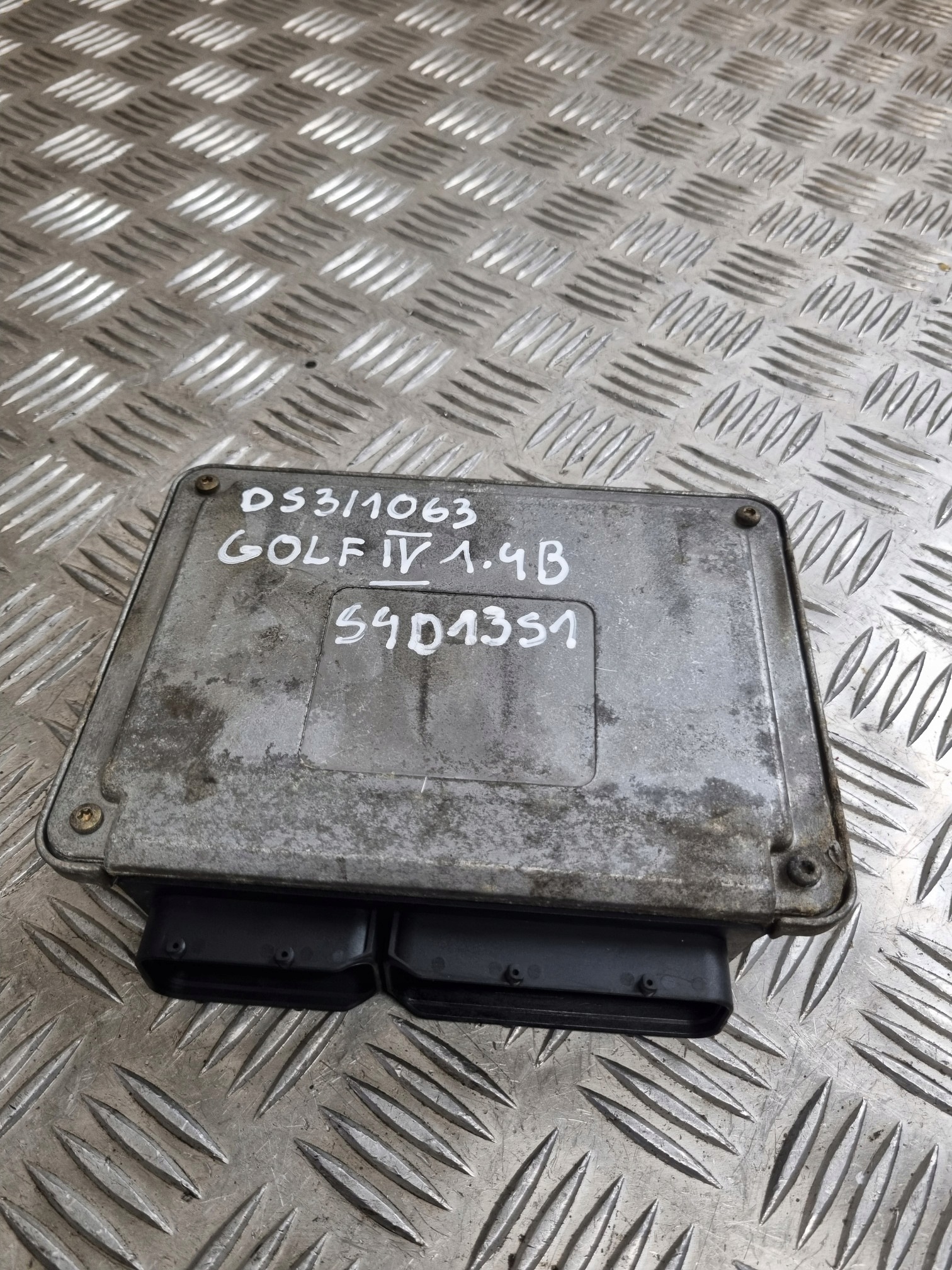 bedienteil des motors GOLF IV 1.6B 036 906 034 BB