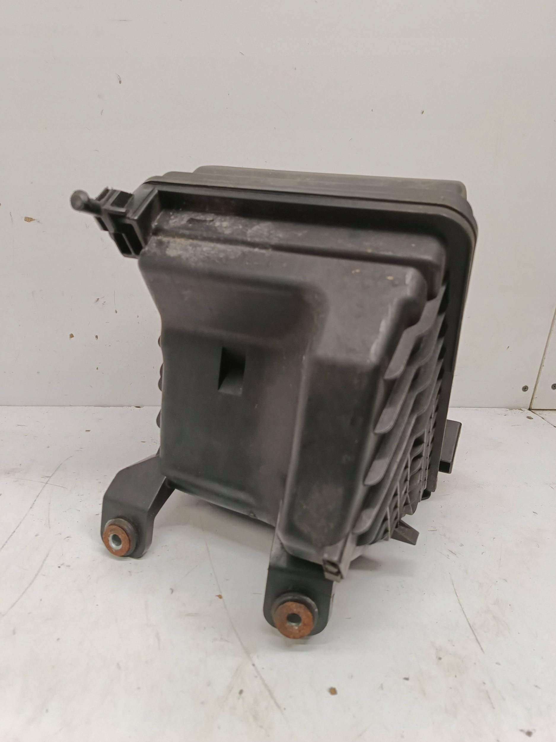 KIA OPTIMA IV 17R Gehäuse filter luft 1.7CRDI 28110-D4760