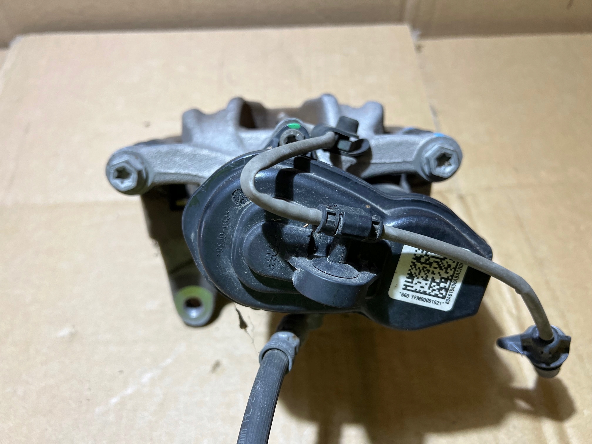 AUDI Q5 80A 2.0 TFSI caliper brake right rear part rear 80A615406