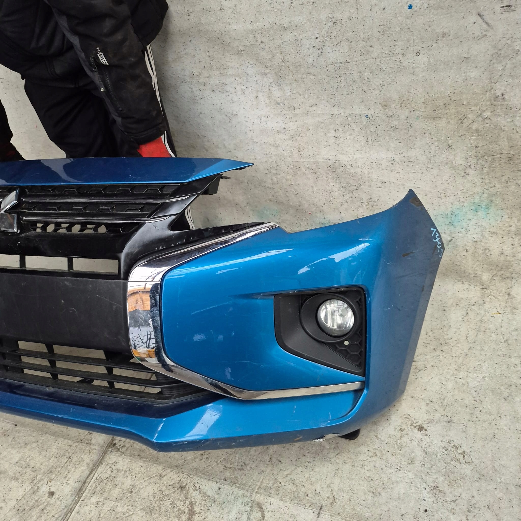 MITSUBISHI SPACE STAR II 2 LIFT 19-24 bumper front front