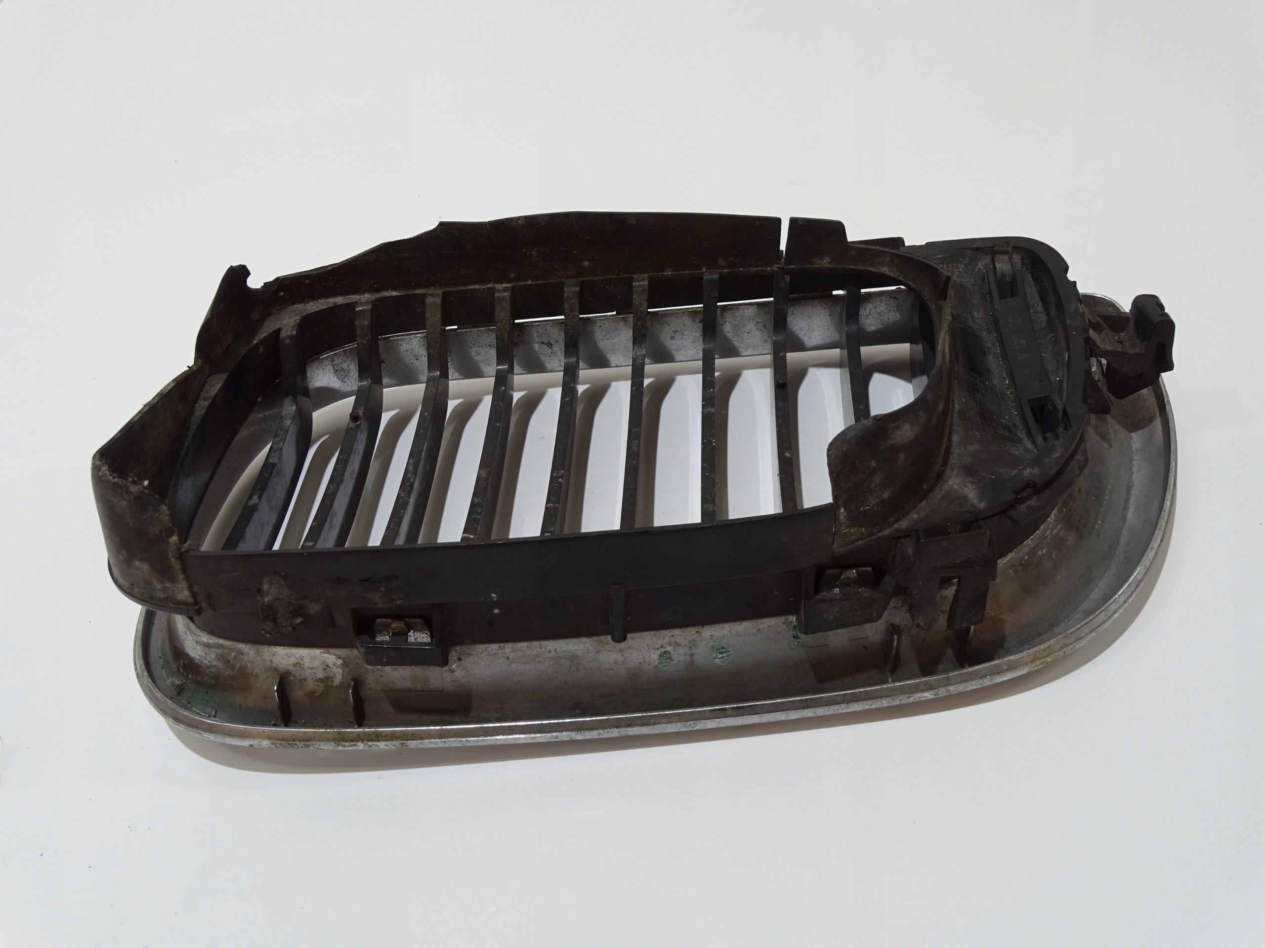maszk NERKI hűtőrács BMW E46 OE 7072130 (4642522)