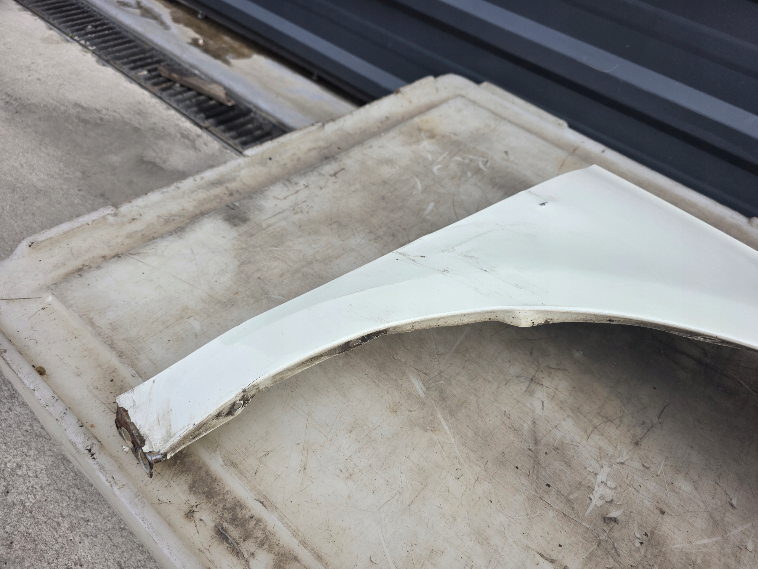 fender right front AUDI A1 8X LY9K 2010-2018 !!! *2*